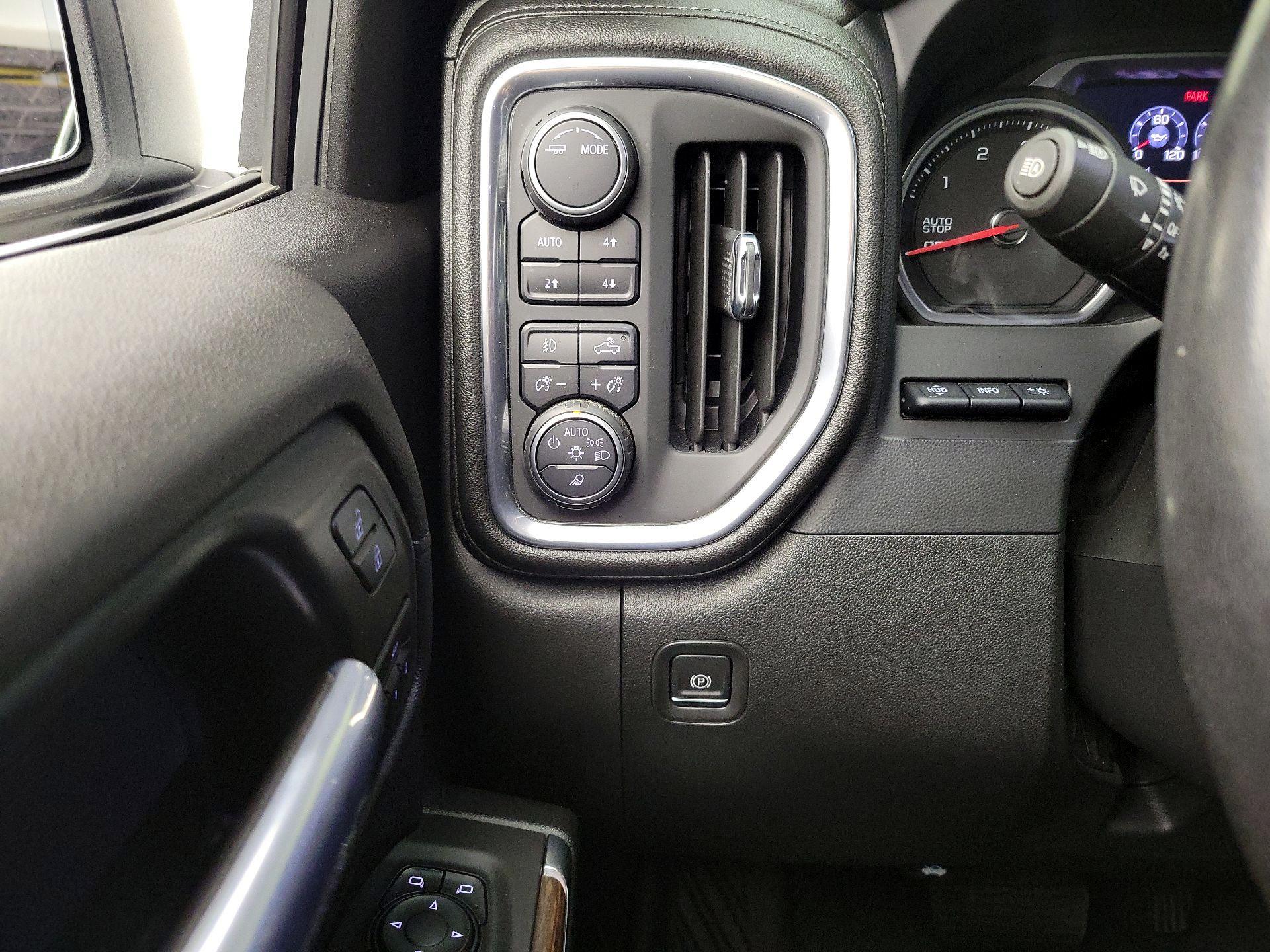 Thumbnail: 2021 Chevrolet Silverado 1500 - 13