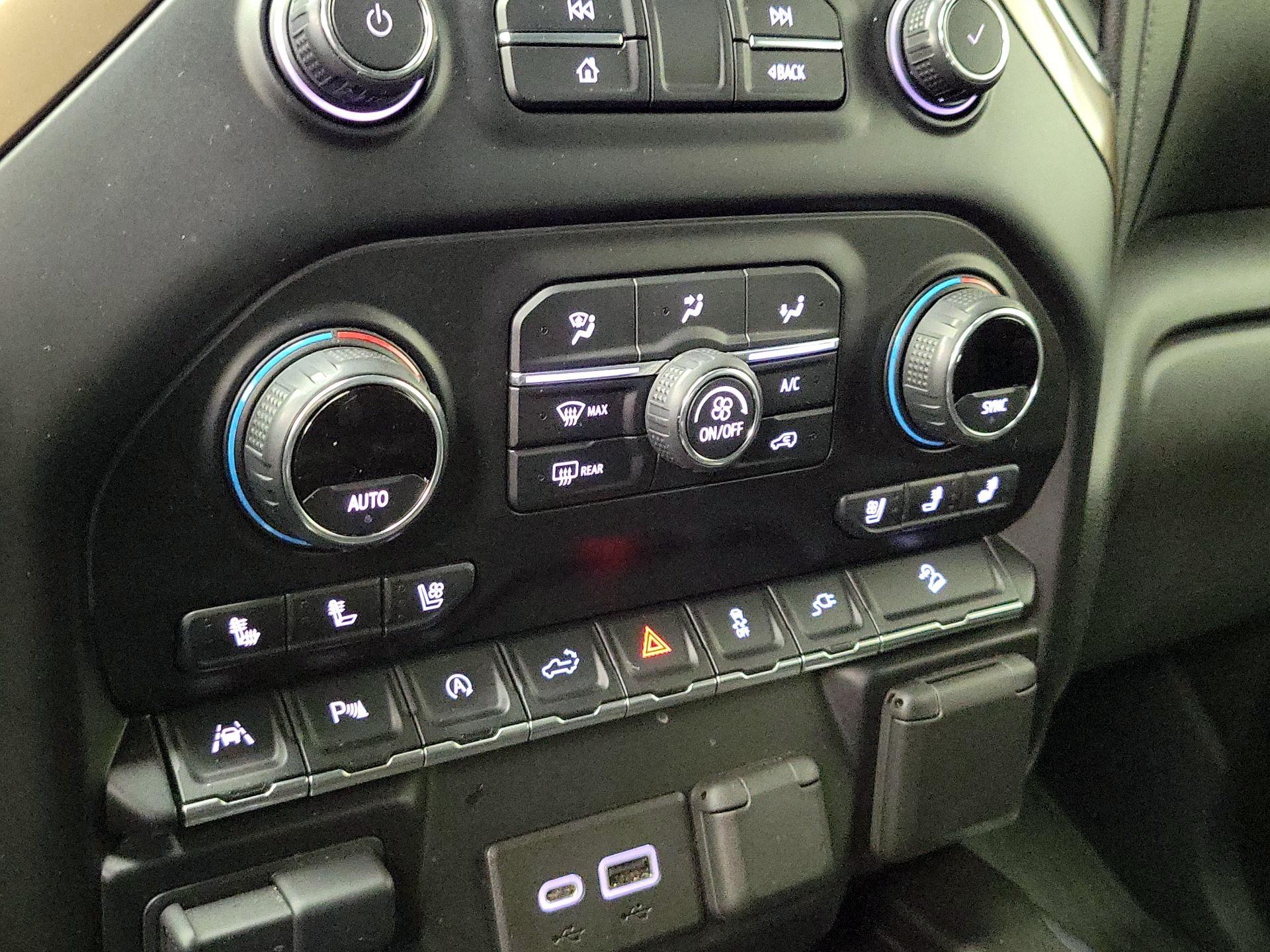 Thumbnail: 2021 Chevrolet Silverado 1500 - 16