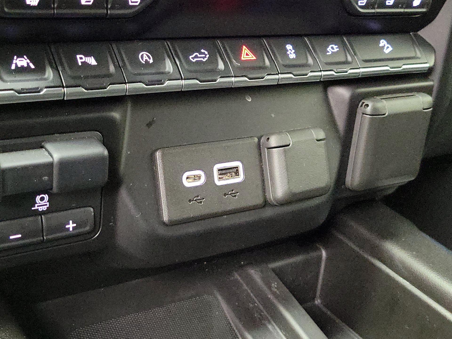 Thumbnail: 2021 Chevrolet Silverado 1500 - 18