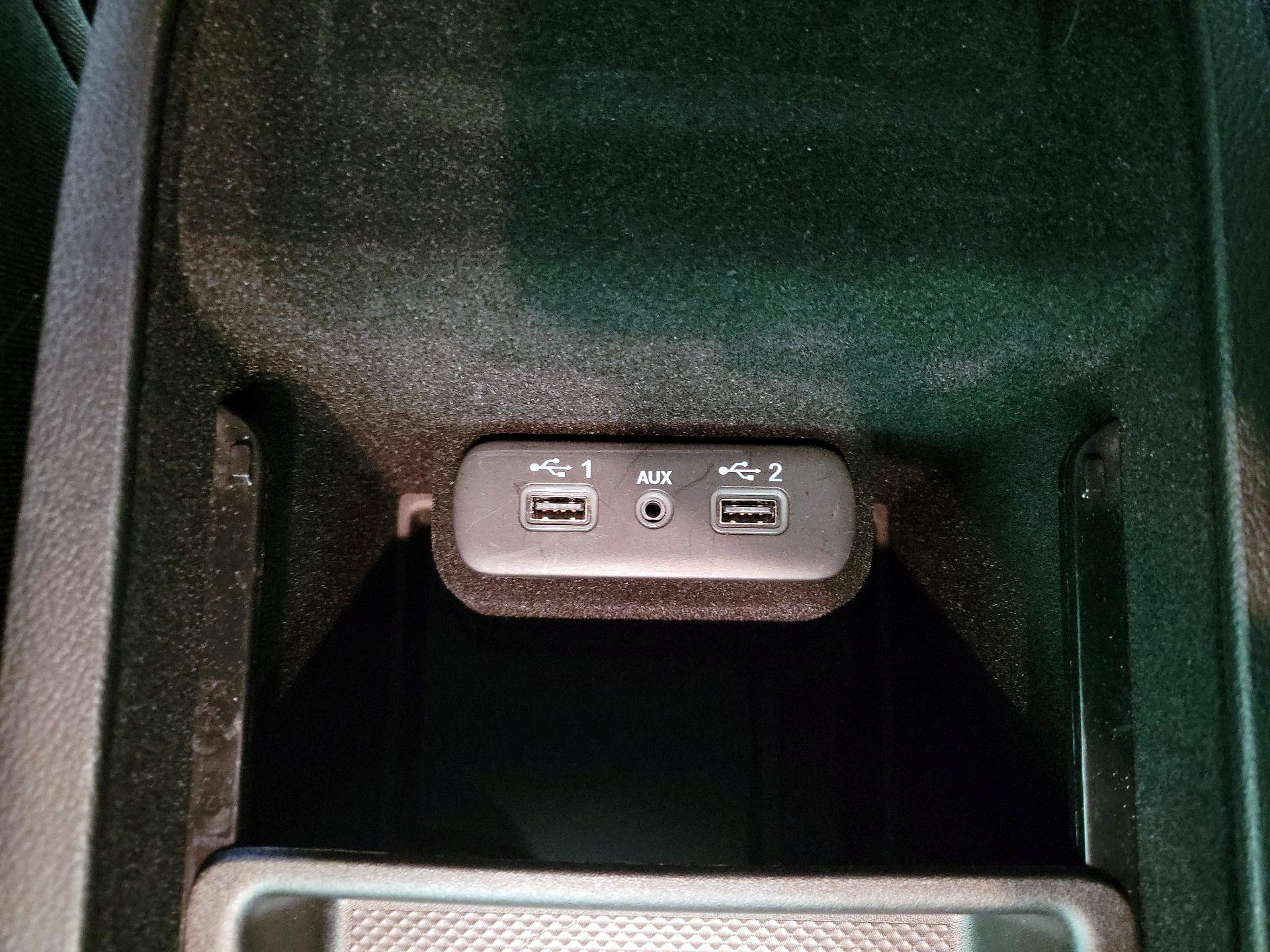 Thumbnail: 2022 Dodge Charger - 18