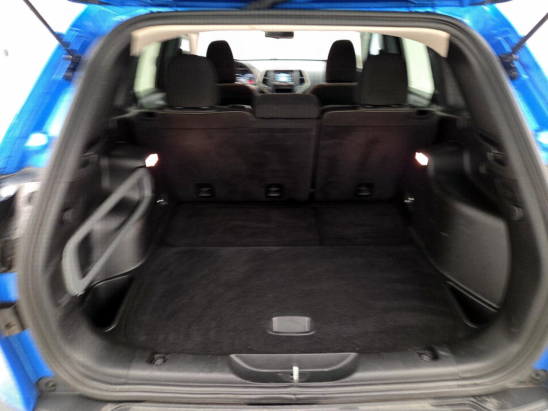 Thumbnail: 2018 Jeep Cherokee - 20