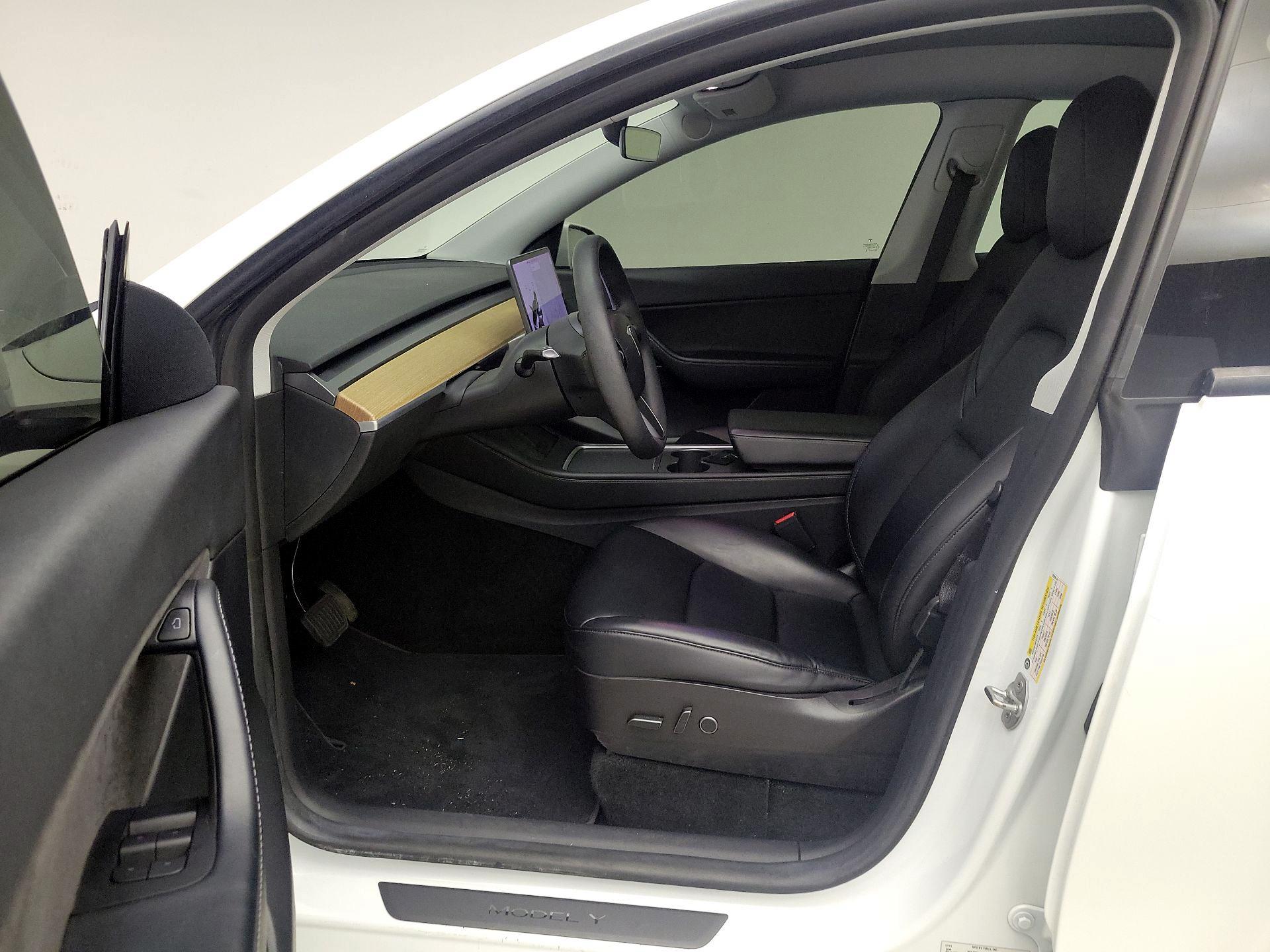 Thumbnail: 2021 Tesla Model Y - 11