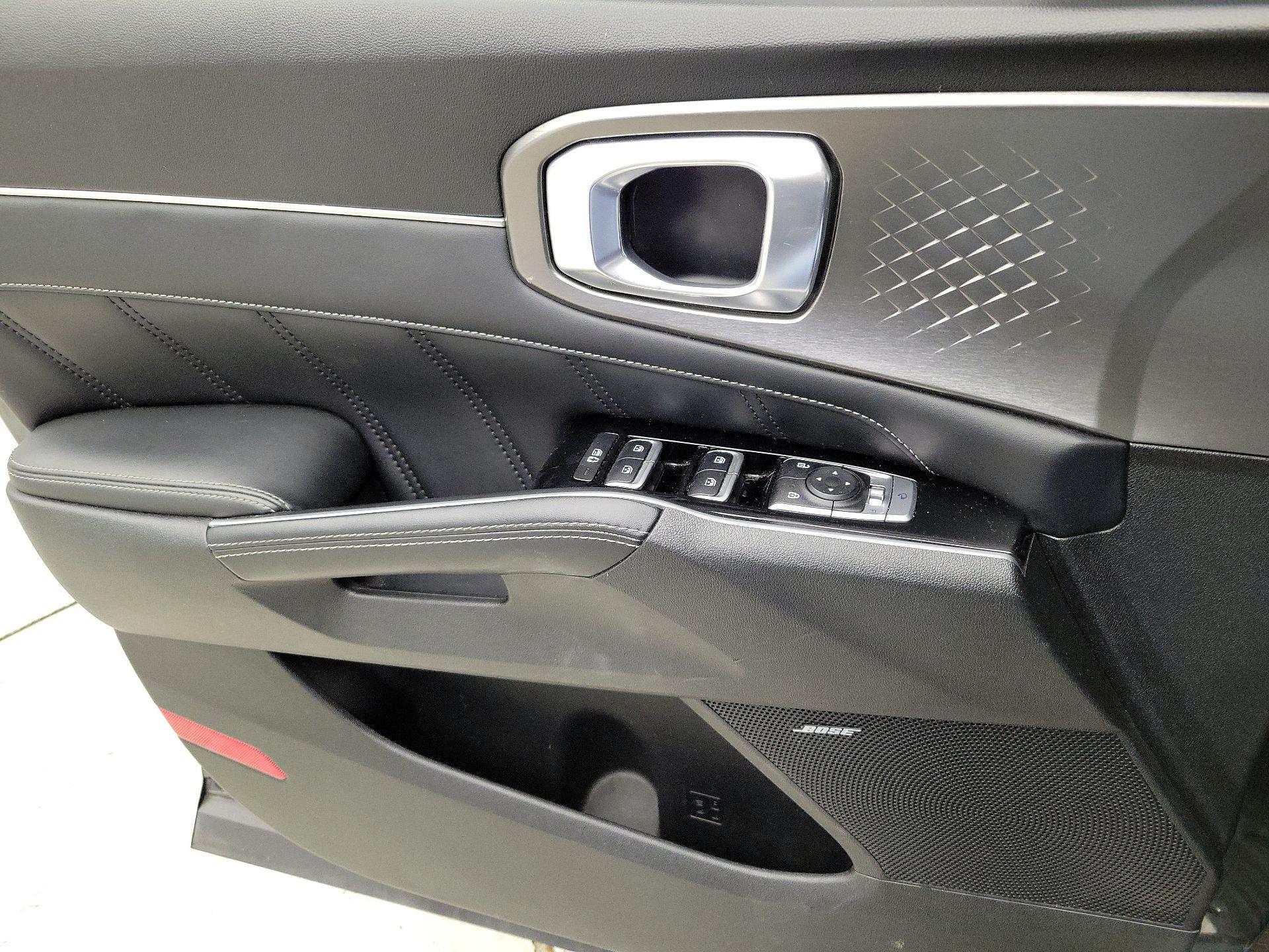 Thumbnail: 2021 Kia Sorento - 12