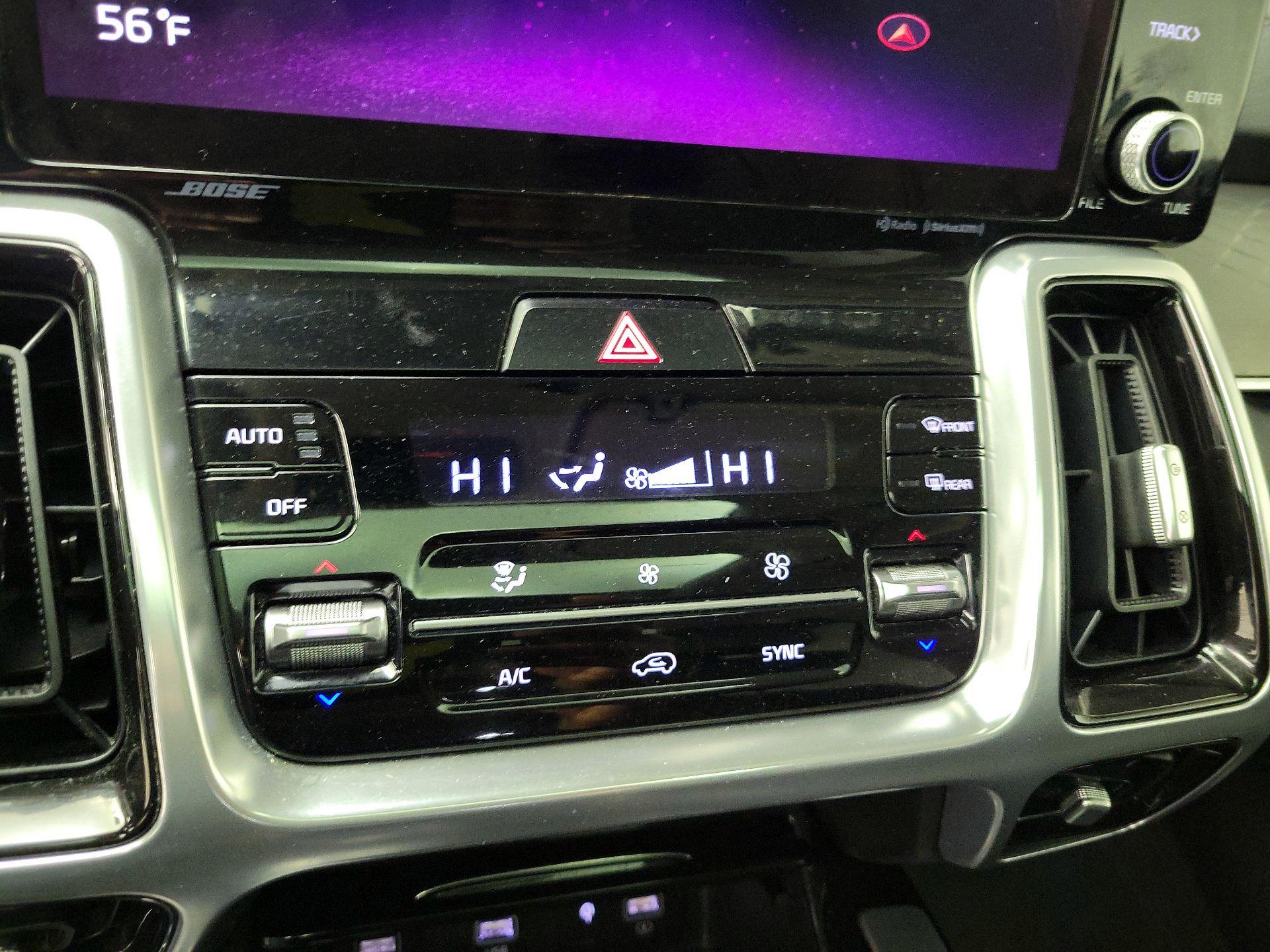 Thumbnail: 2021 Kia Sorento - 17