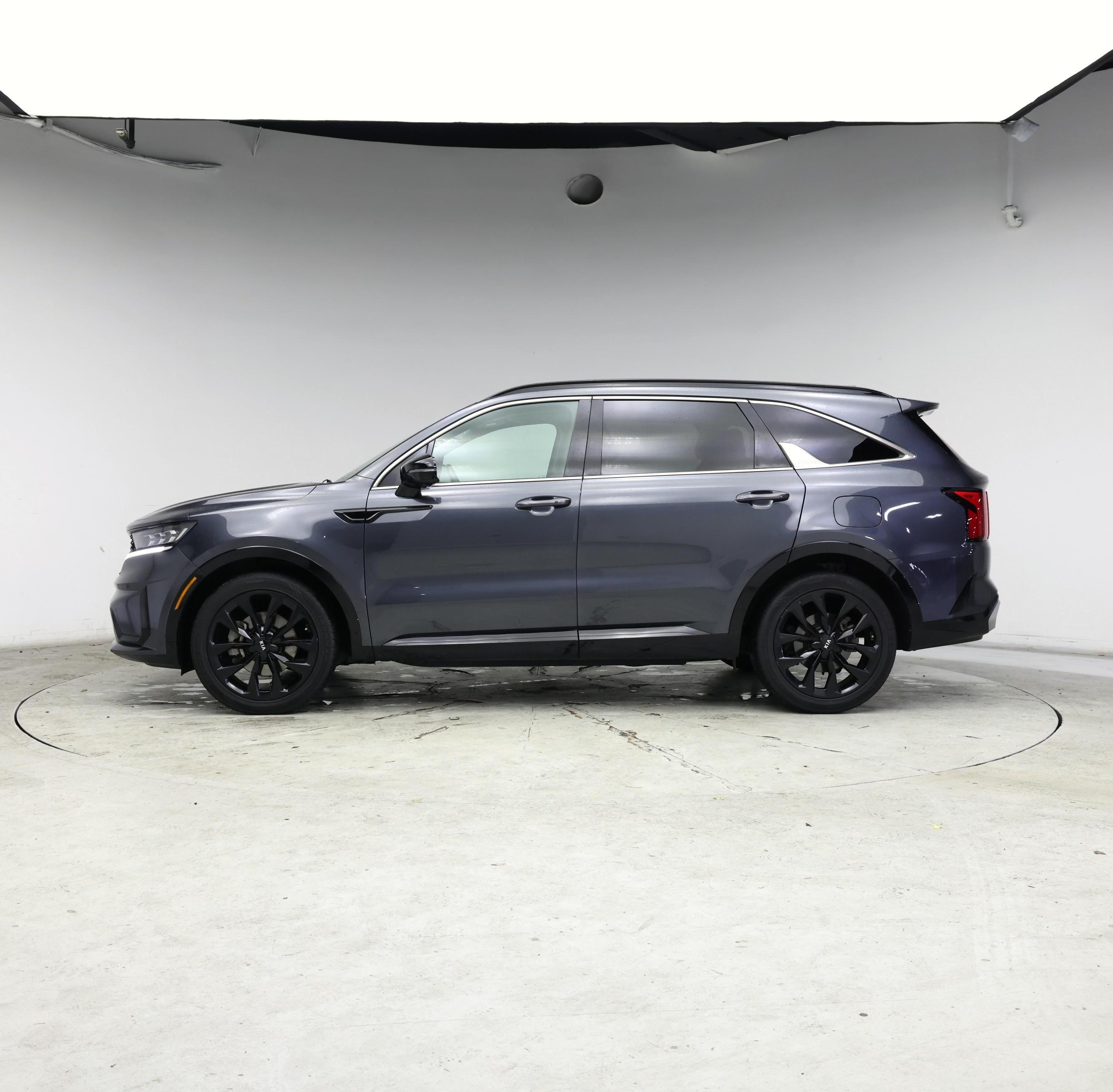 Thumbnail: 2021 Kia Sorento - 3