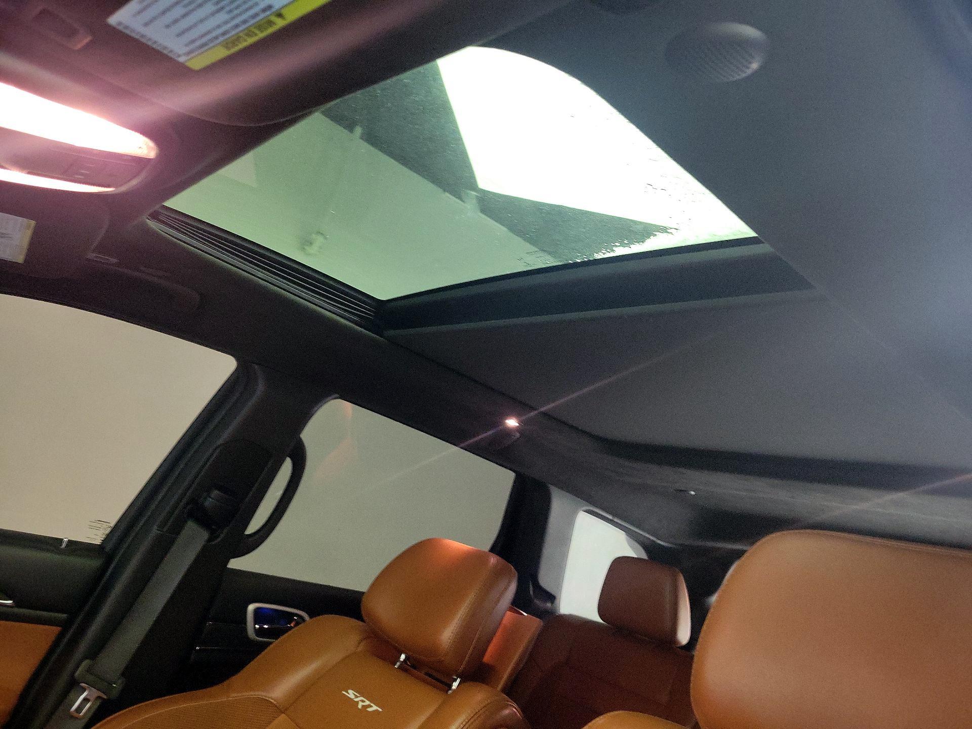 Thumbnail: 2019 Jeep Grand Cherokee - 20