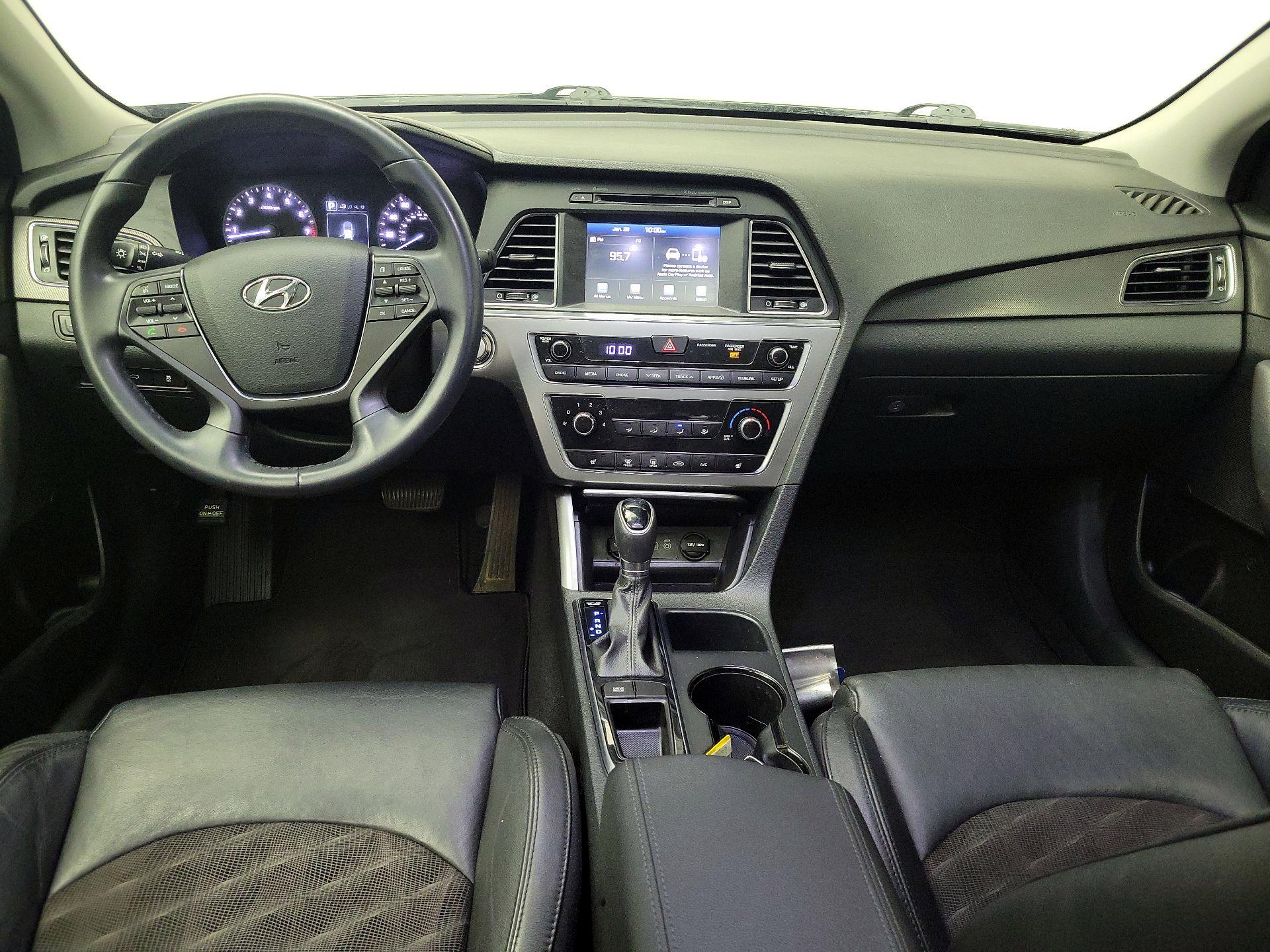 Thumbnail: 2017 Hyundai Sonata - 9