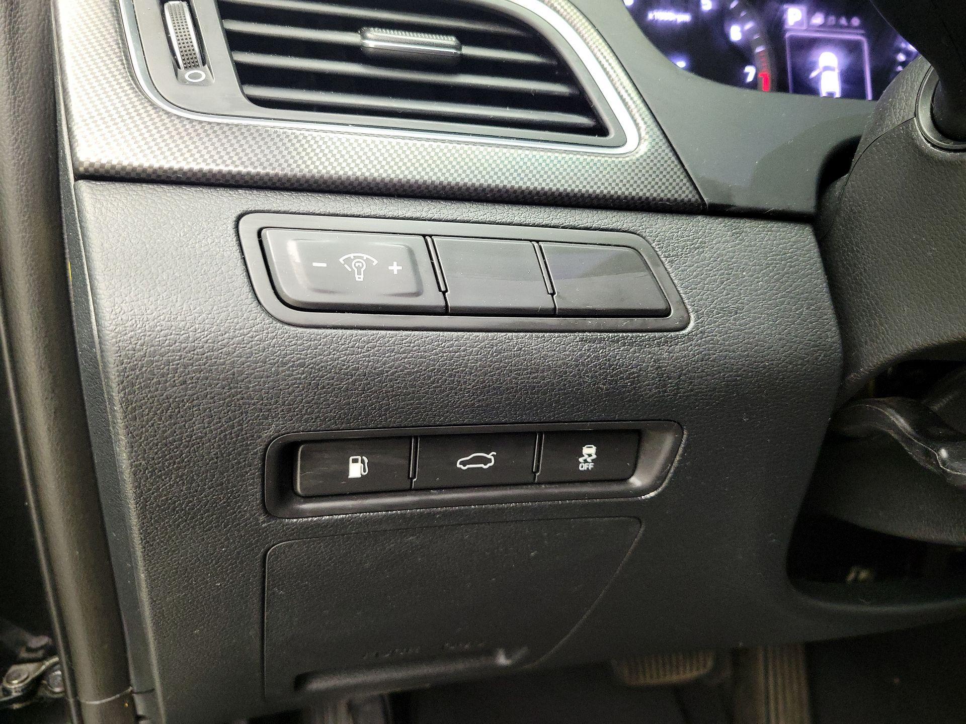 Thumbnail: 2017 Hyundai Sonata - 13