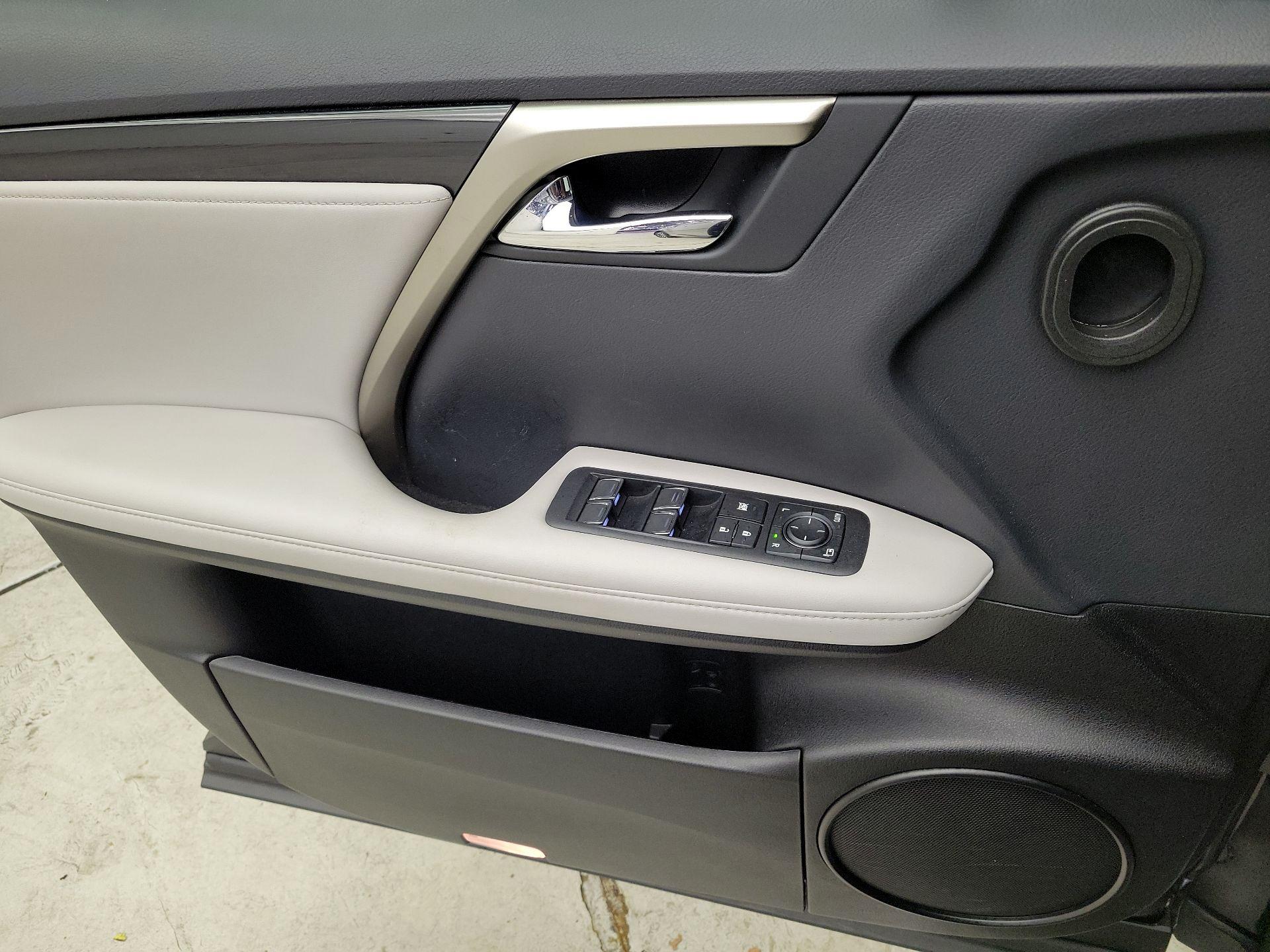 Thumbnail: 2022 Lexus RX - 12