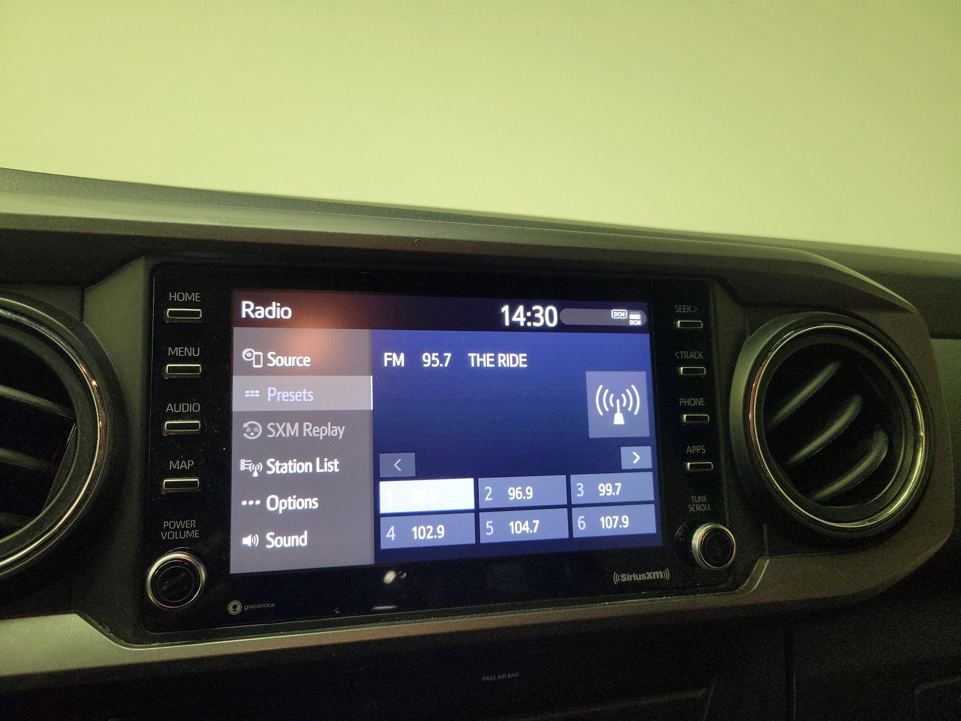 Thumbnail: 2020 Toyota Tacoma - 15