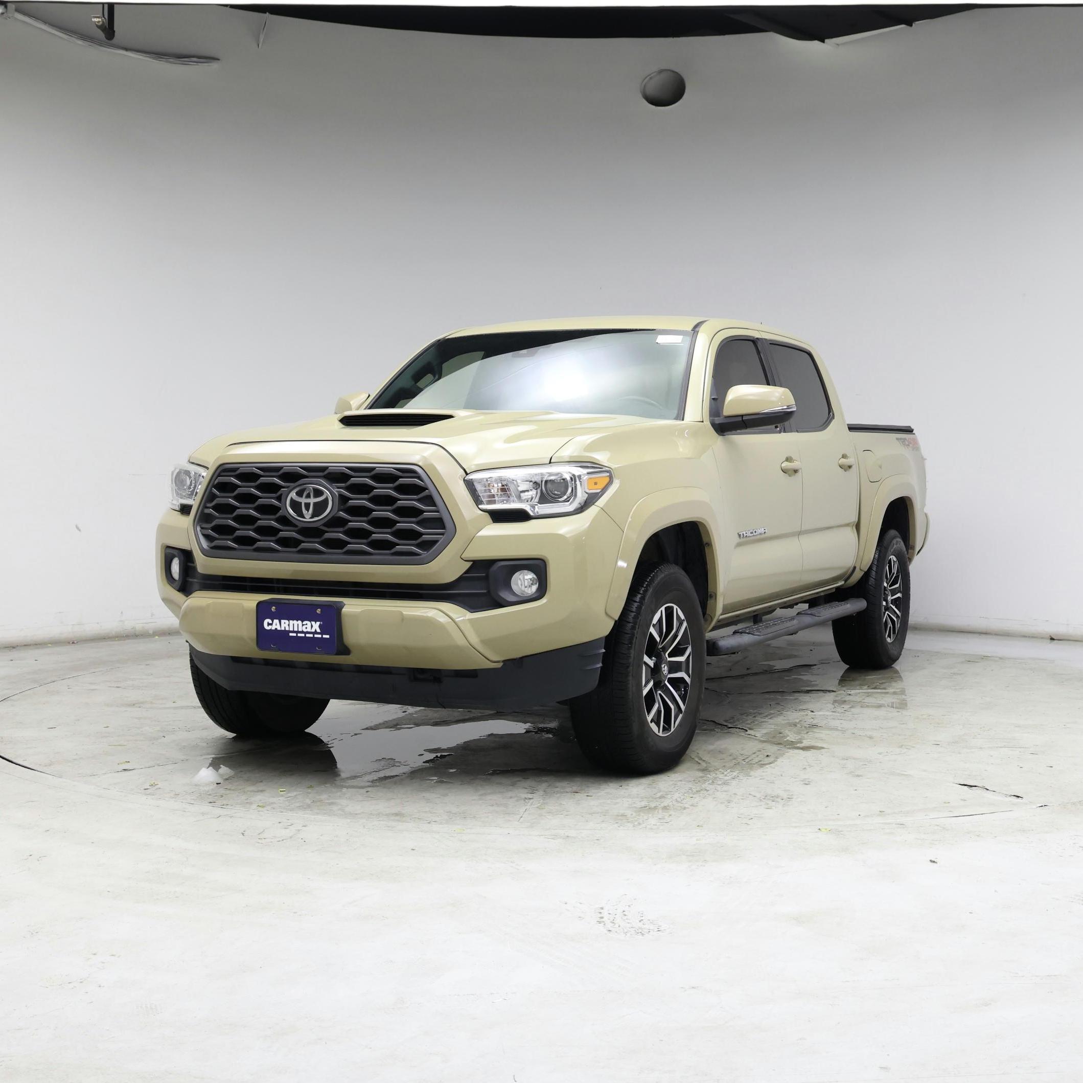 Thumbnail: 2020 Toyota Tacoma - 4
