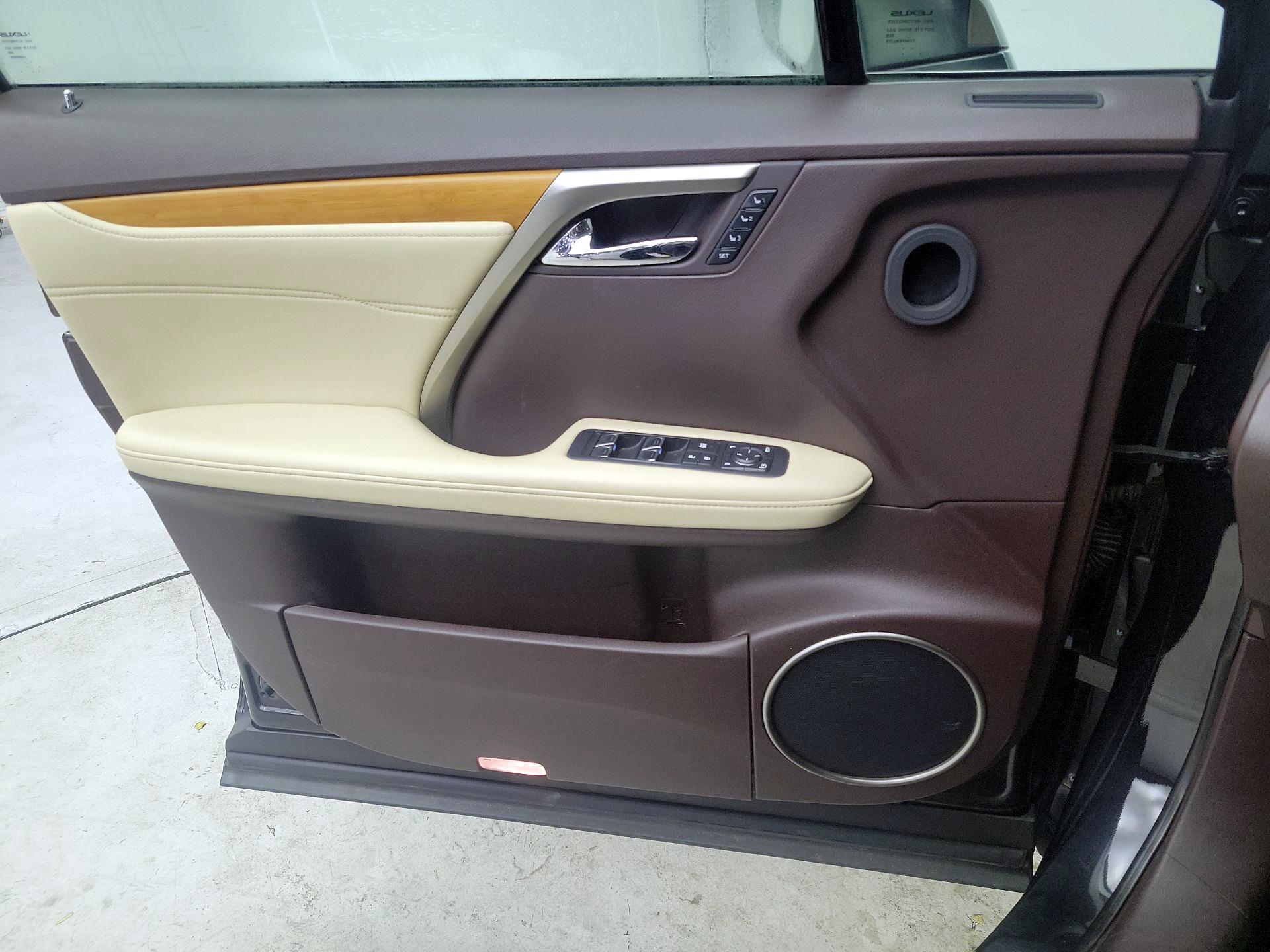 Thumbnail: 2016 Lexus RX - 12