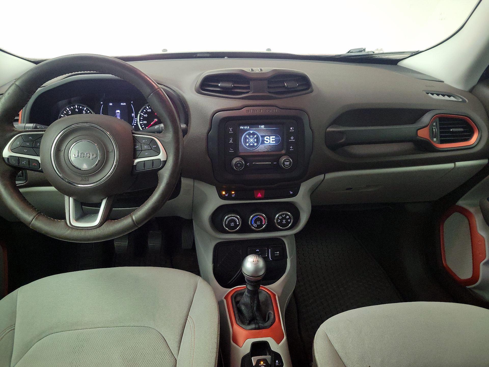 Thumbnail: 2017 Jeep Renegade - 9