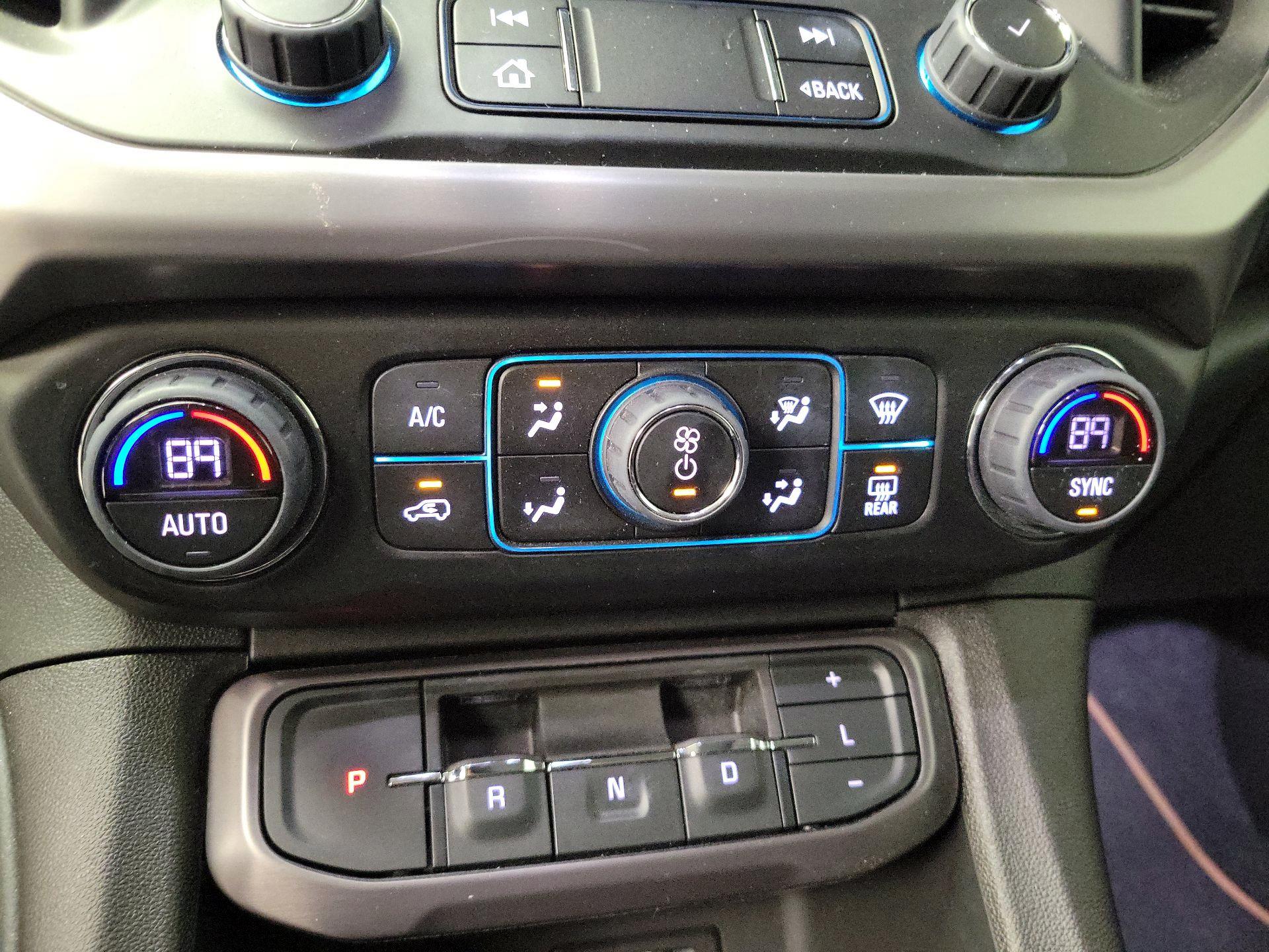 Thumbnail: 2022 GMC Acadia - 16