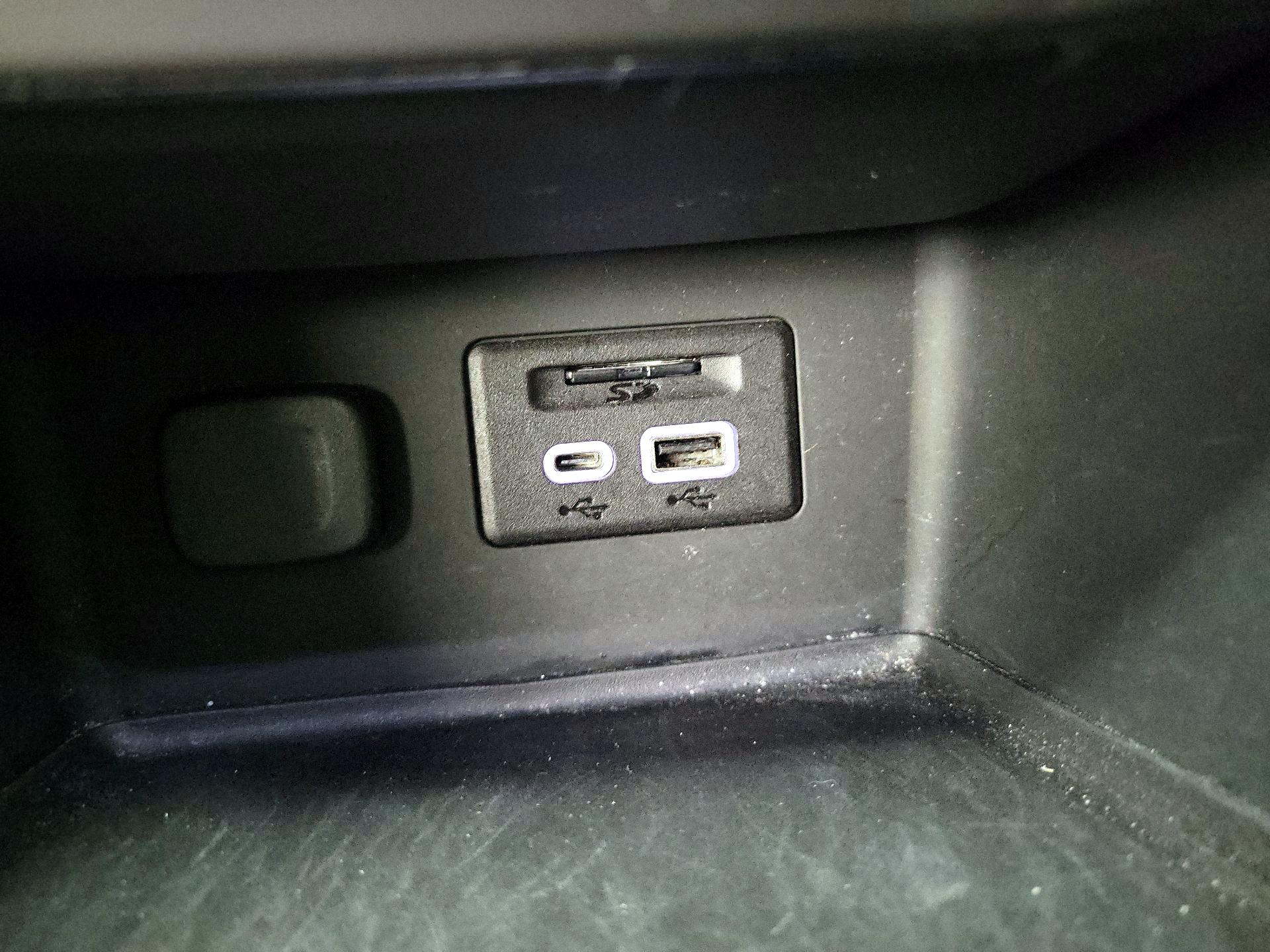 Thumbnail: 2022 GMC Acadia - 18