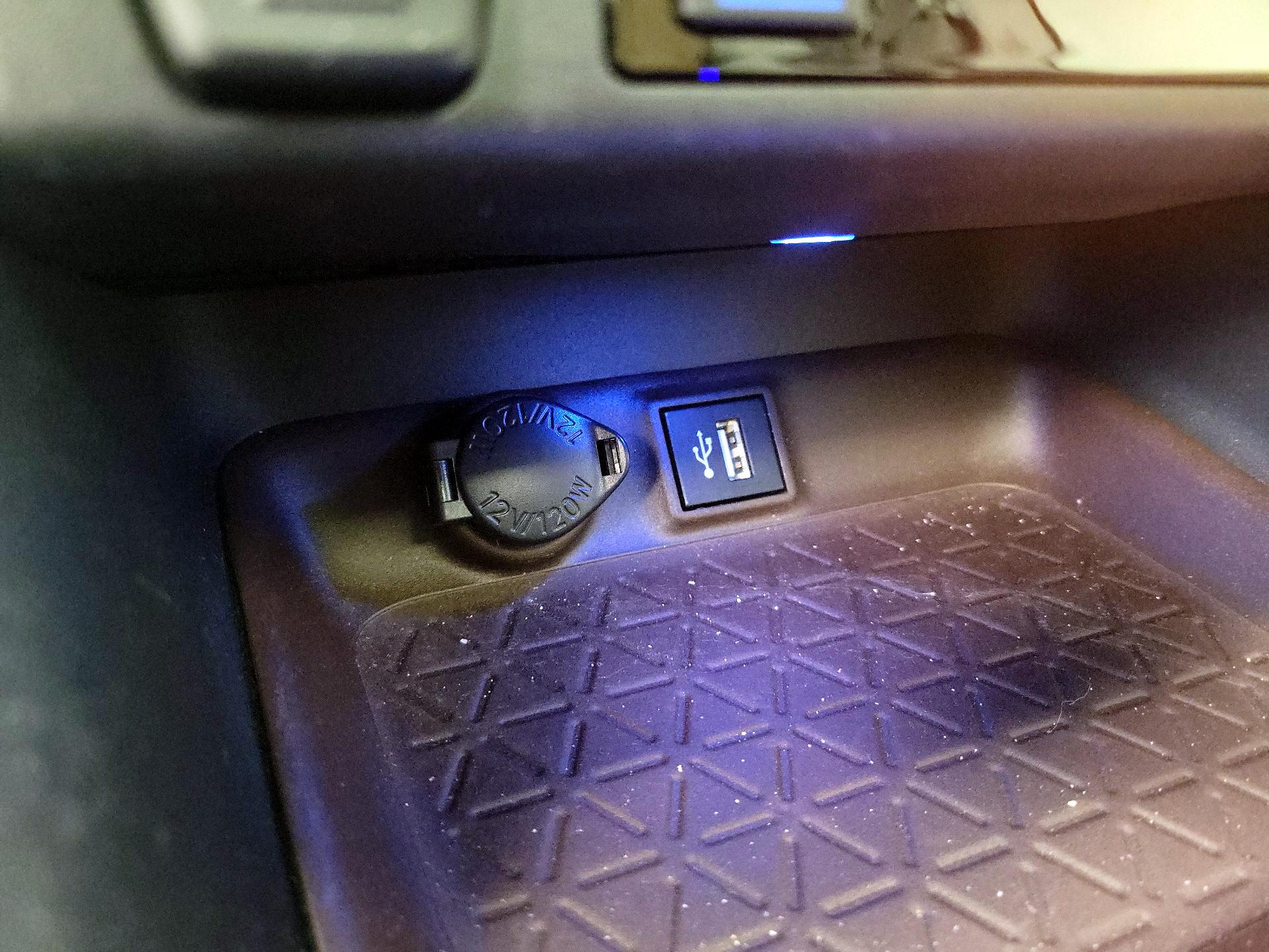 Thumbnail: 2024 Toyota RAV4 - 18