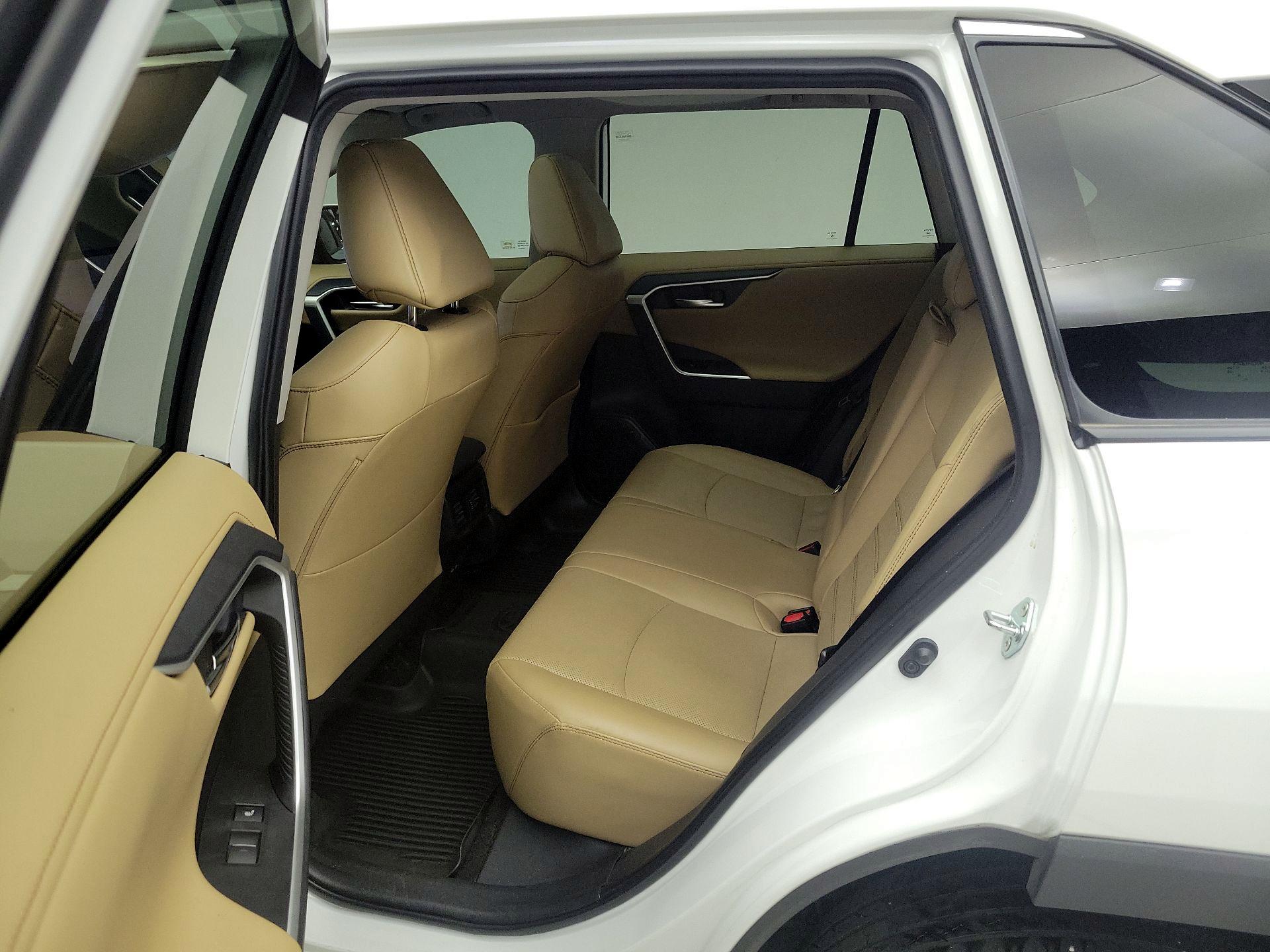 Thumbnail: 2024 Toyota RAV4 - 20