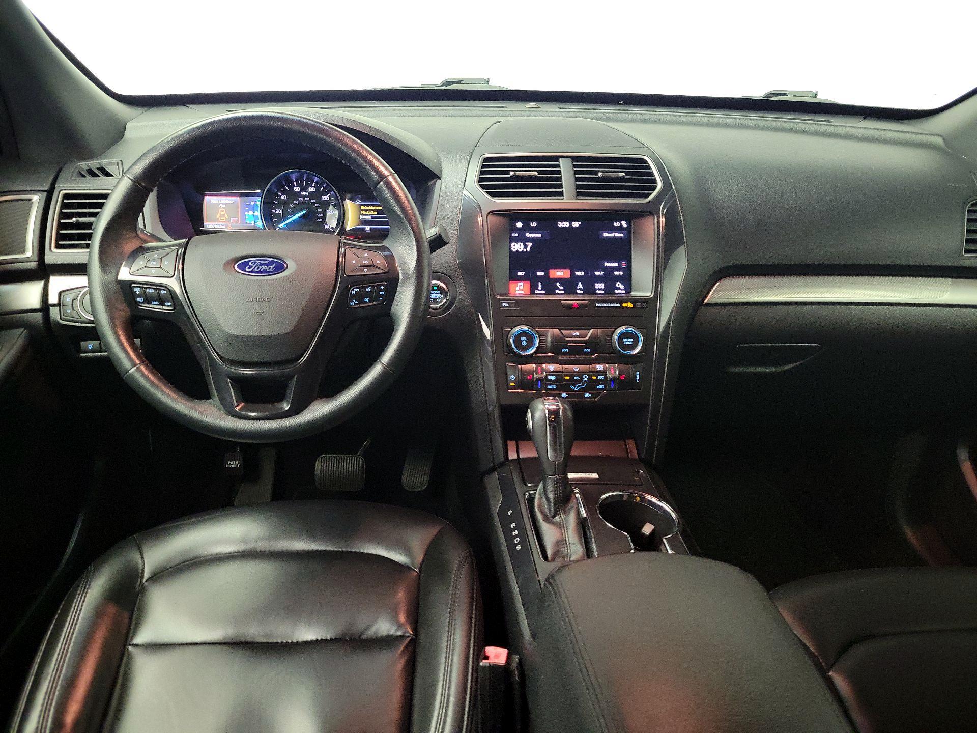 Thumbnail: 2019 Ford Explorer - 9