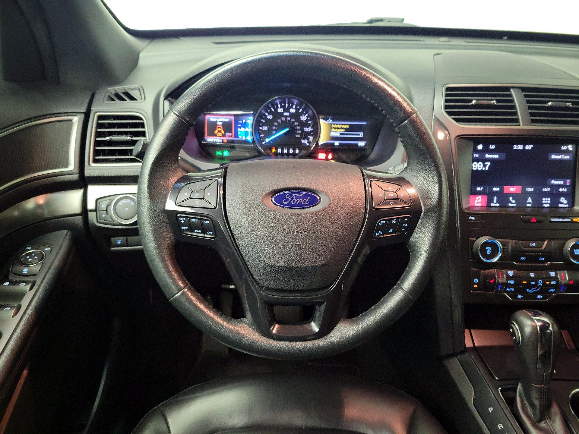 Thumbnail: 2019 Ford Explorer - 10