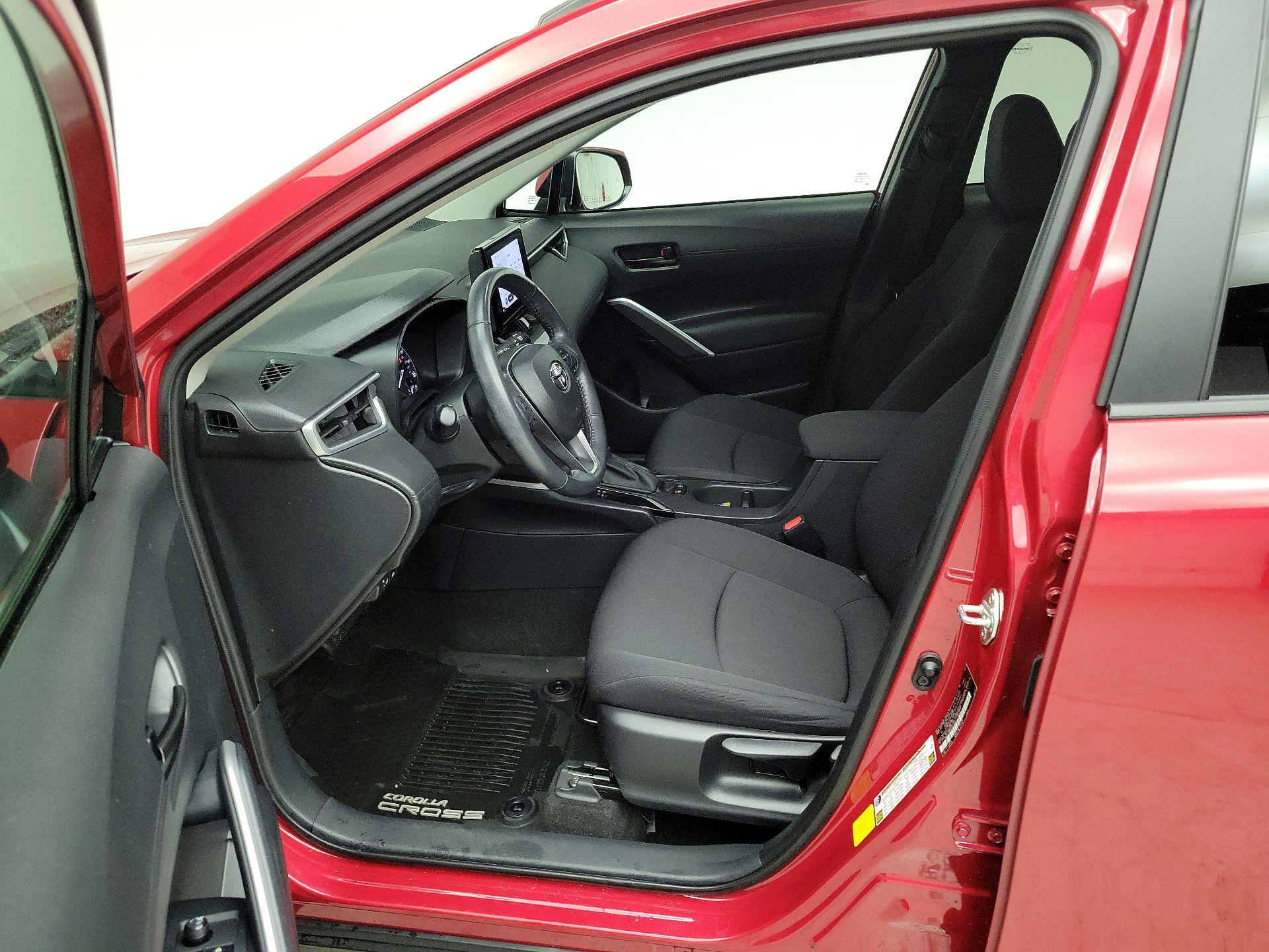 Thumbnail: 2023 Toyota Corolla Cross - 11