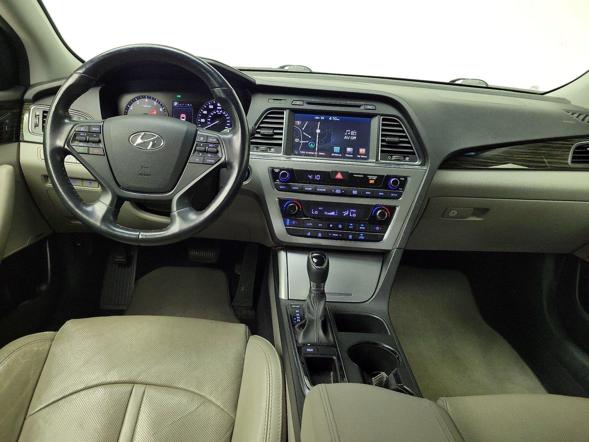 Thumbnail: 2016 Hyundai Sonata - 9