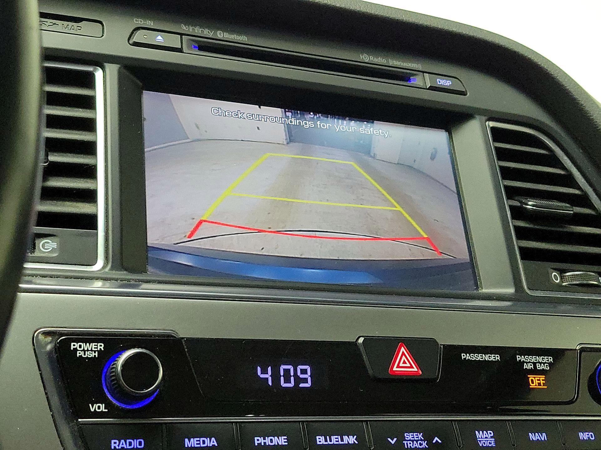 Thumbnail: 2016 Hyundai Sonata - 14