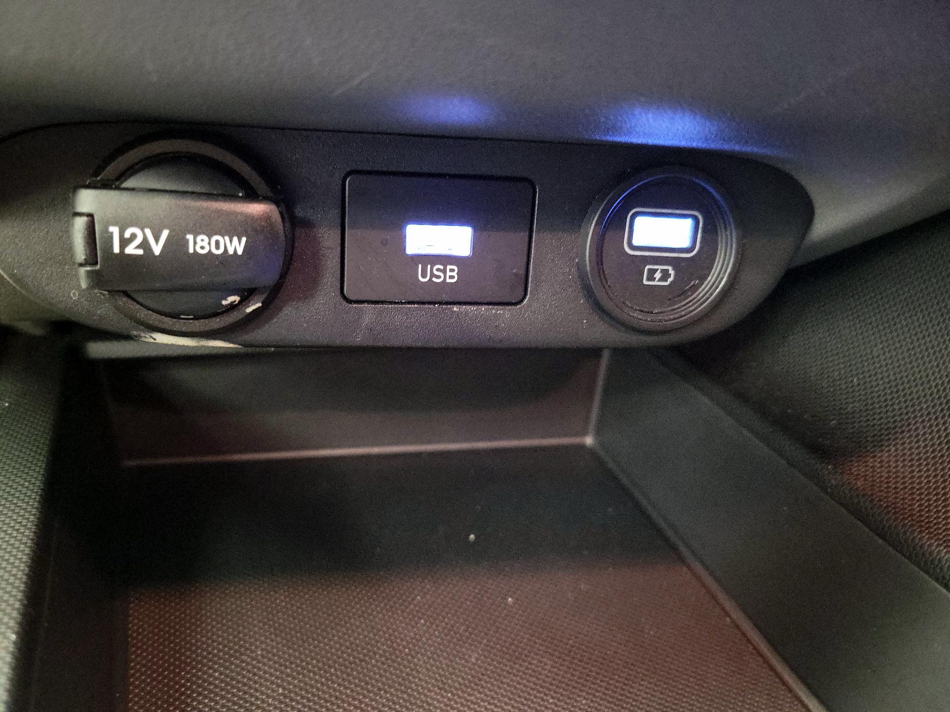 Thumbnail: 2023 Hyundai Elantra - 18