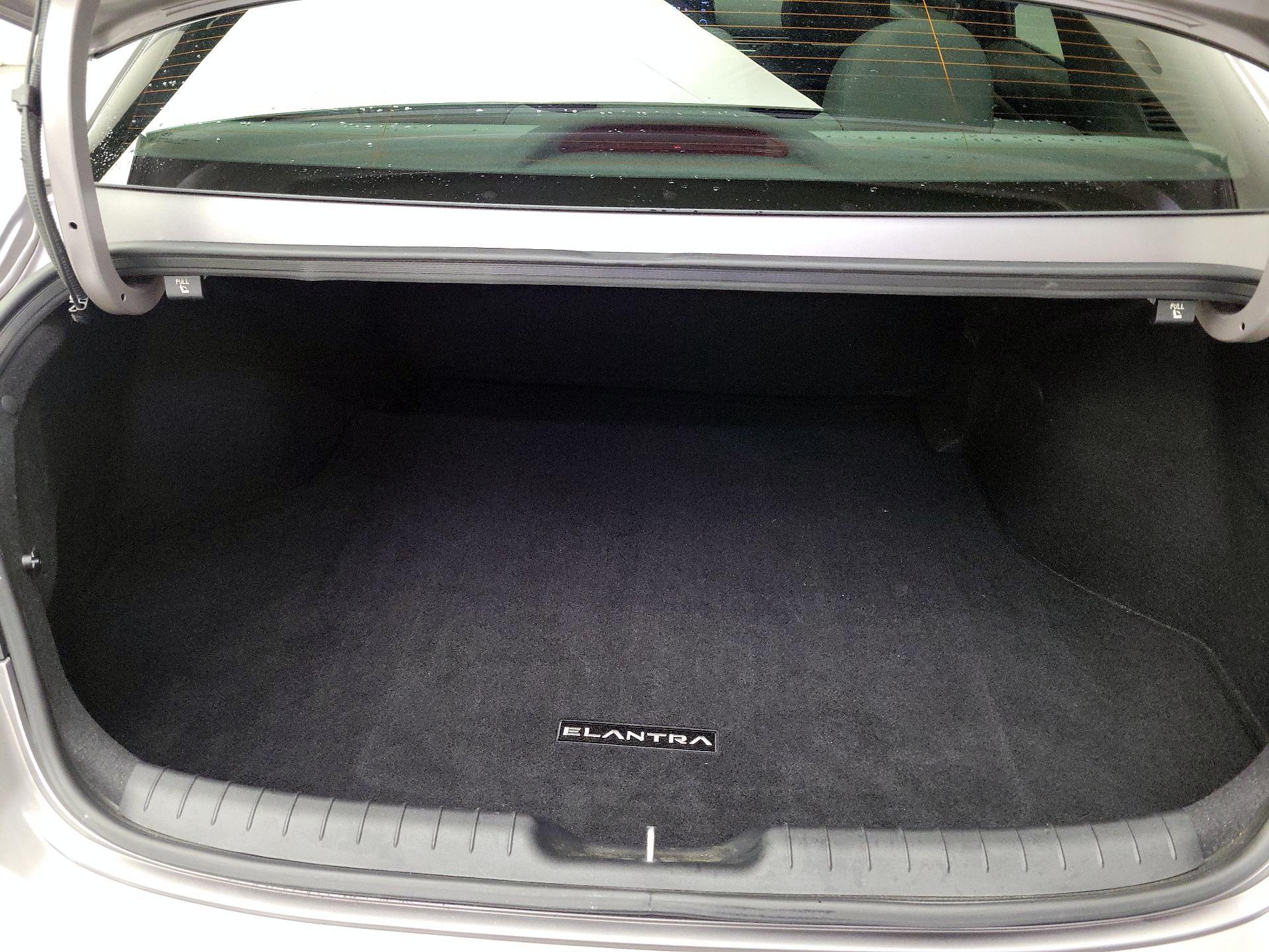 Thumbnail: 2023 Hyundai Elantra - 20