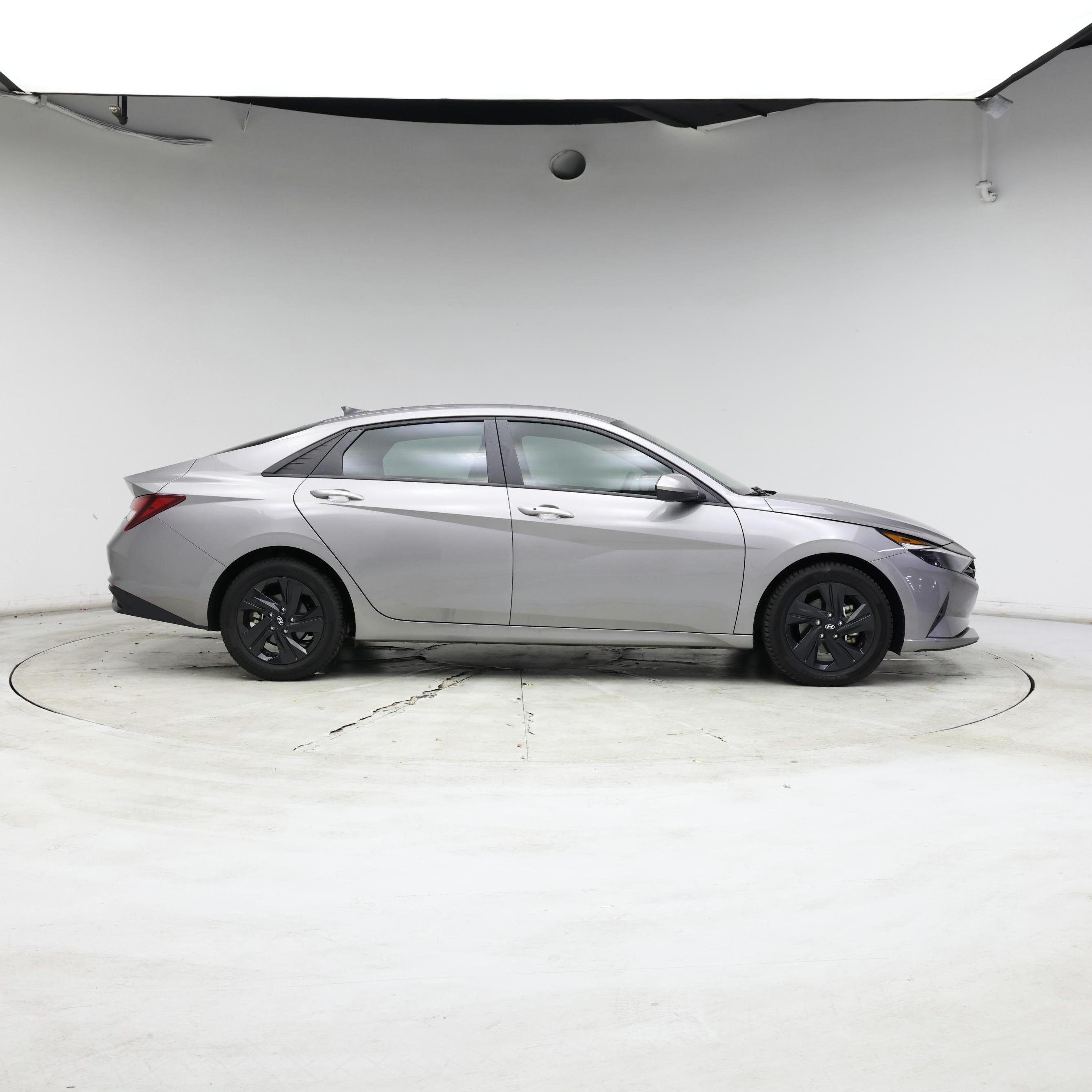 Thumbnail: 2023 Hyundai Elantra - 7