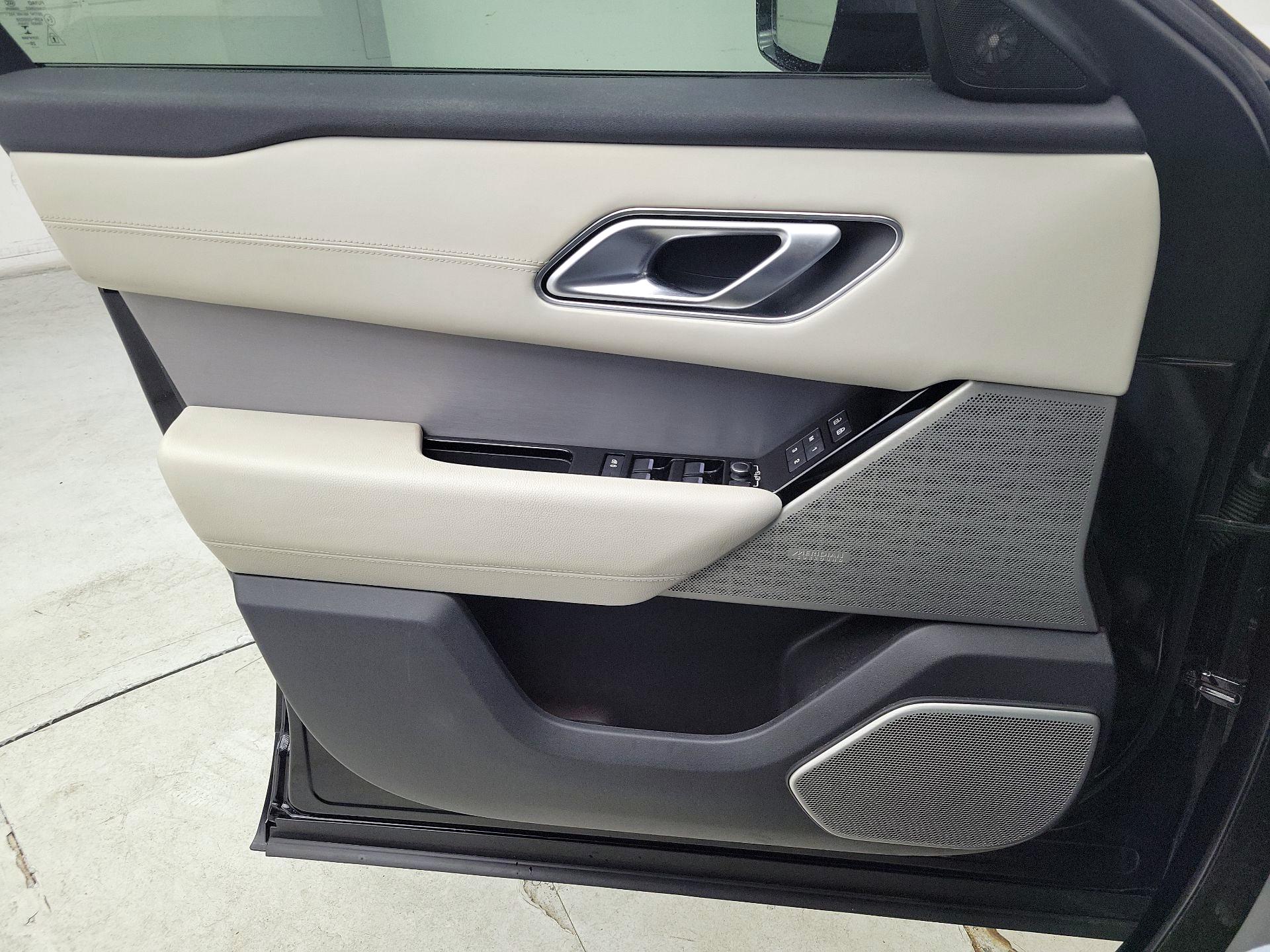 Thumbnail: 2021 Land Rover Range Rover Velar - 12