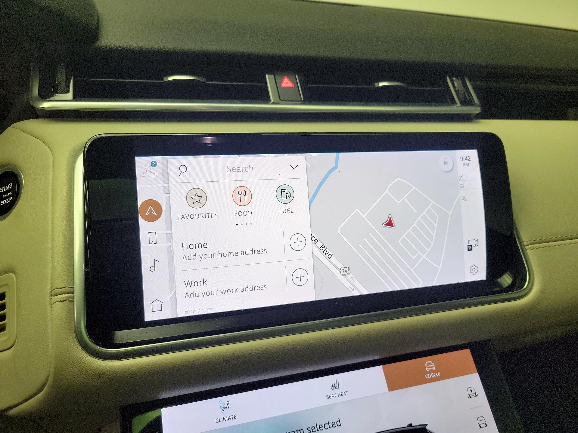 Thumbnail: 2021 Land Rover Range Rover Velar - 14