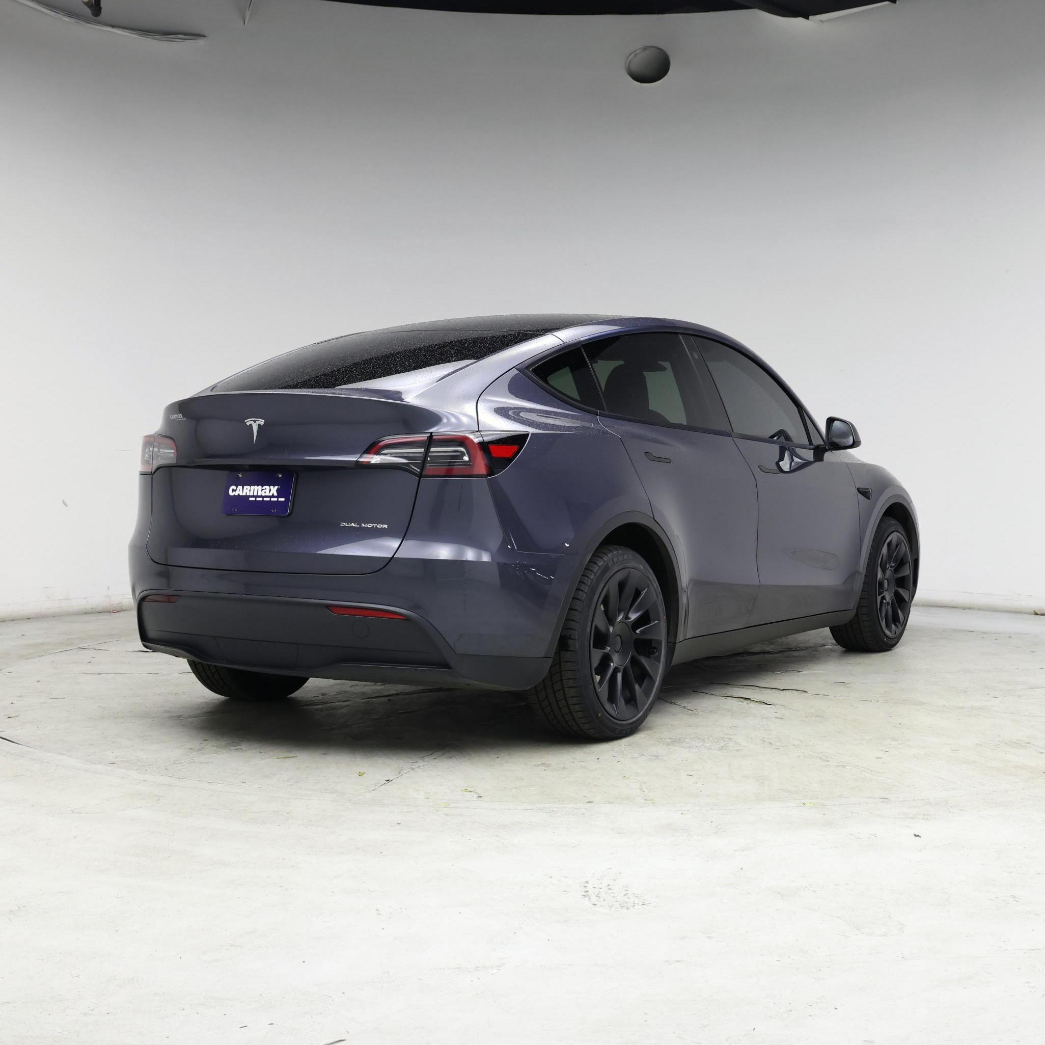 Thumbnail: 2023 Tesla Model Y - 8