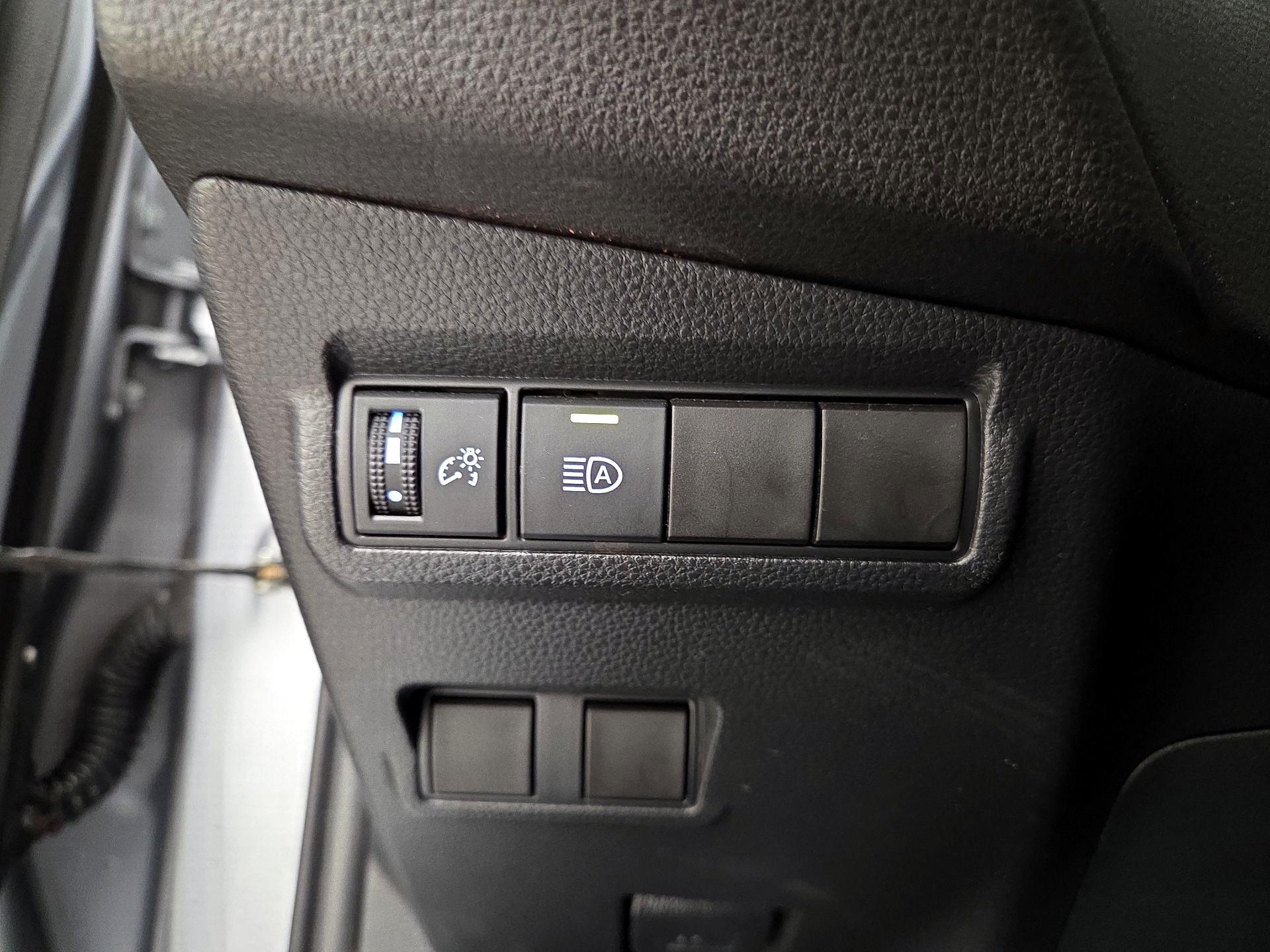 Thumbnail: 2022 Toyota Corolla Cross - 13