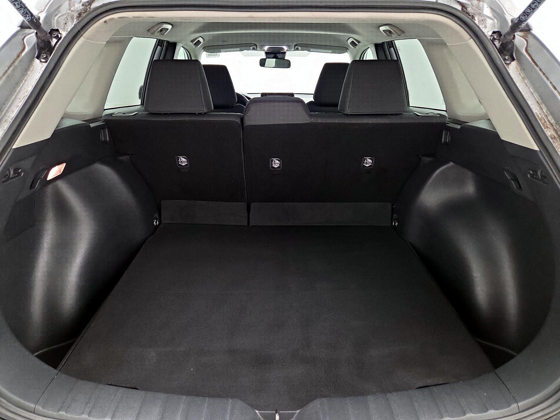 Thumbnail: 2022 Toyota Corolla Cross - 20