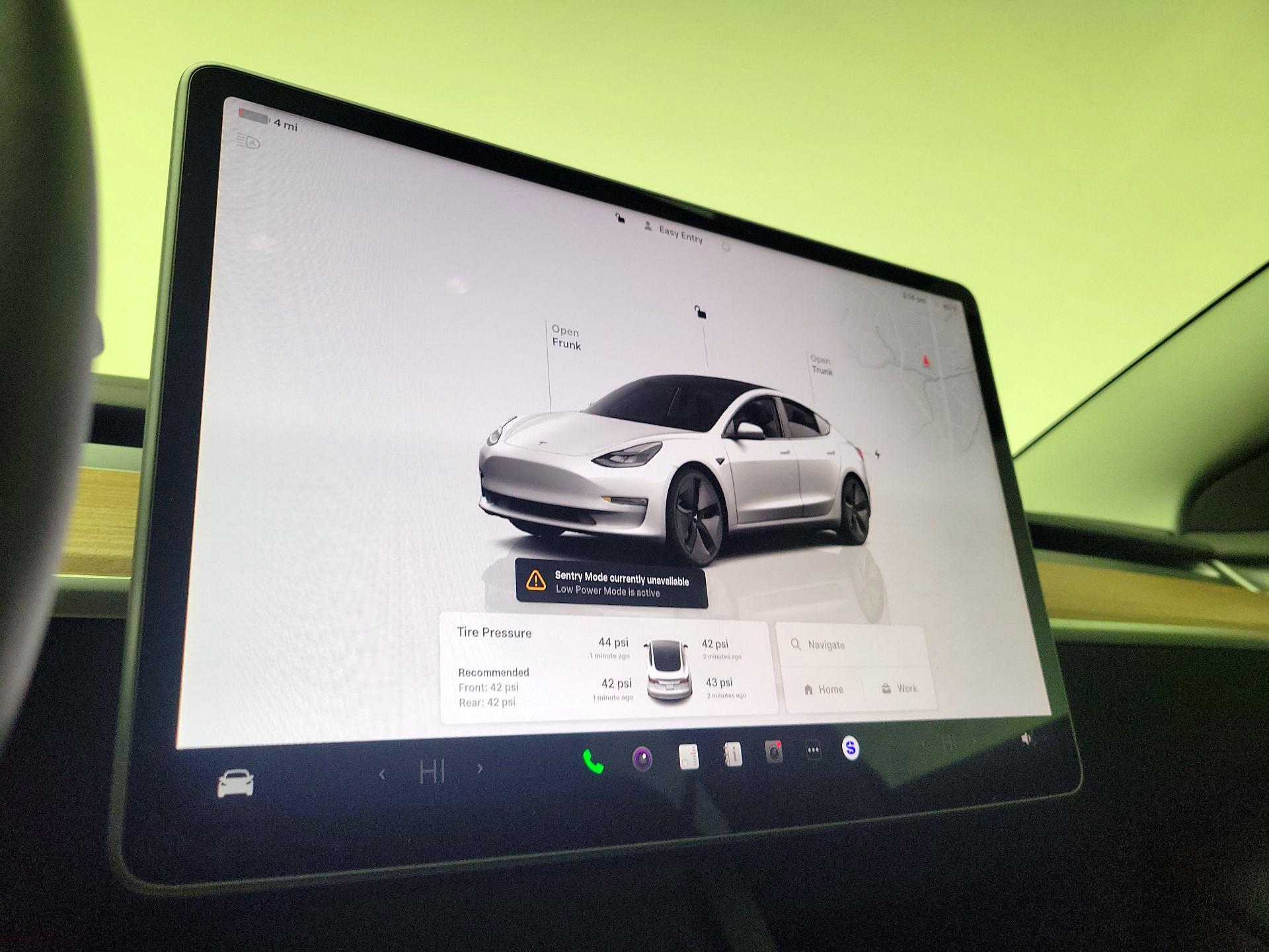 Thumbnail: 2022 Tesla Model 3 - 15