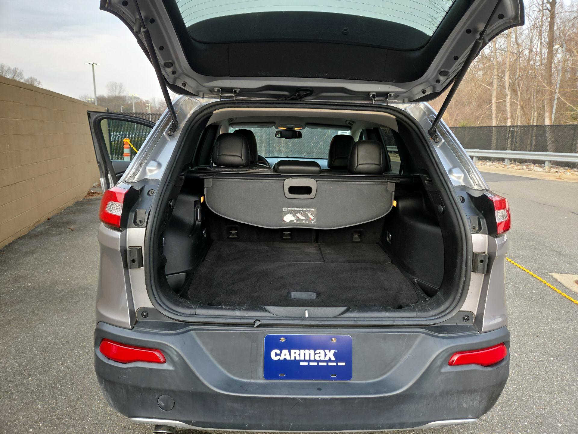 Thumbnail: 2014 Jeep Cherokee - 18