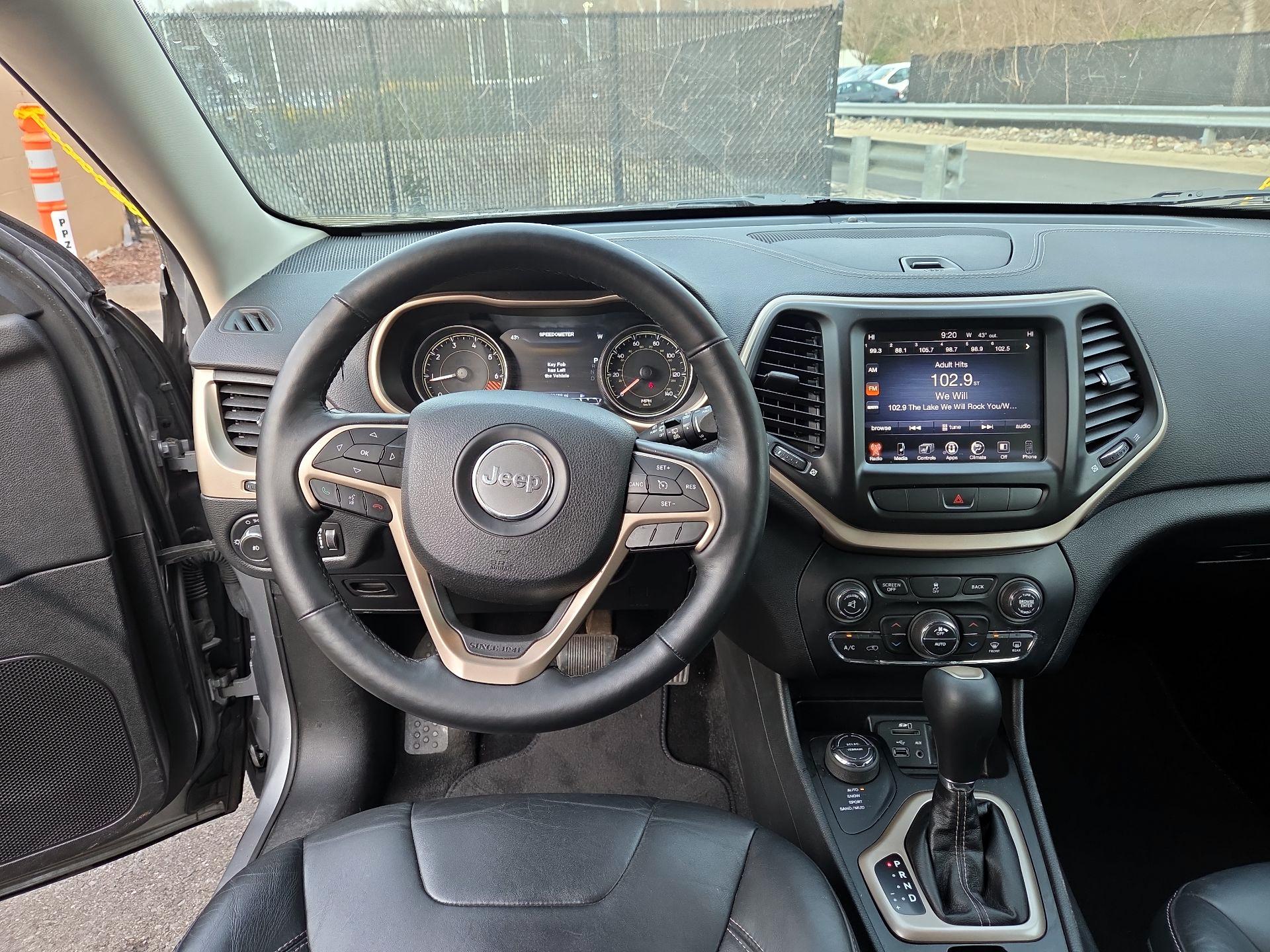 Thumbnail: 2014 Jeep Cherokee - 8