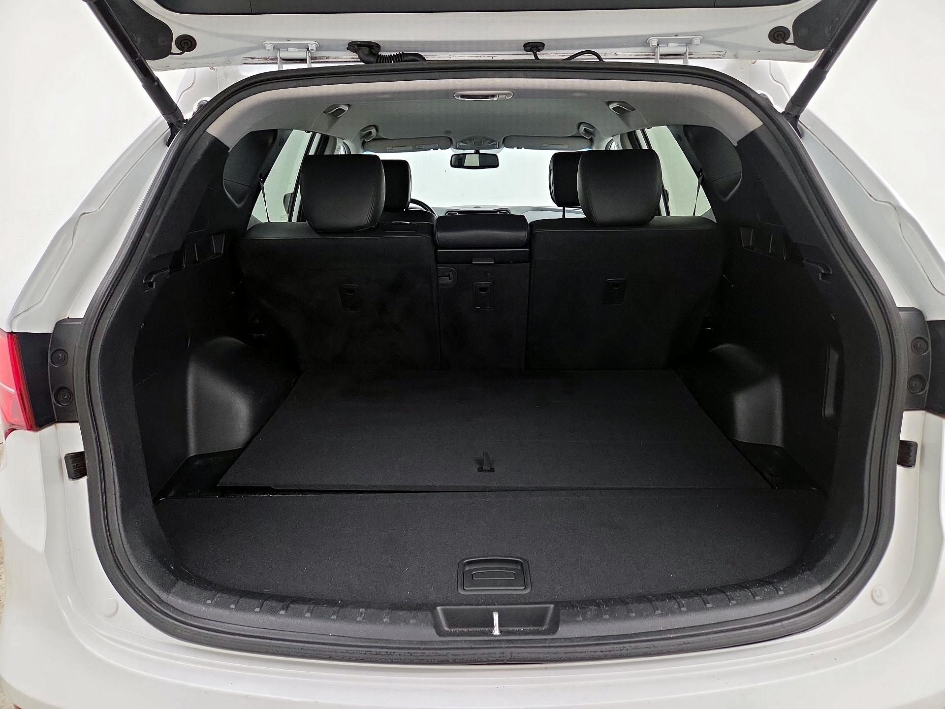 Thumbnail: 2015 Hyundai Santa Fe - 20