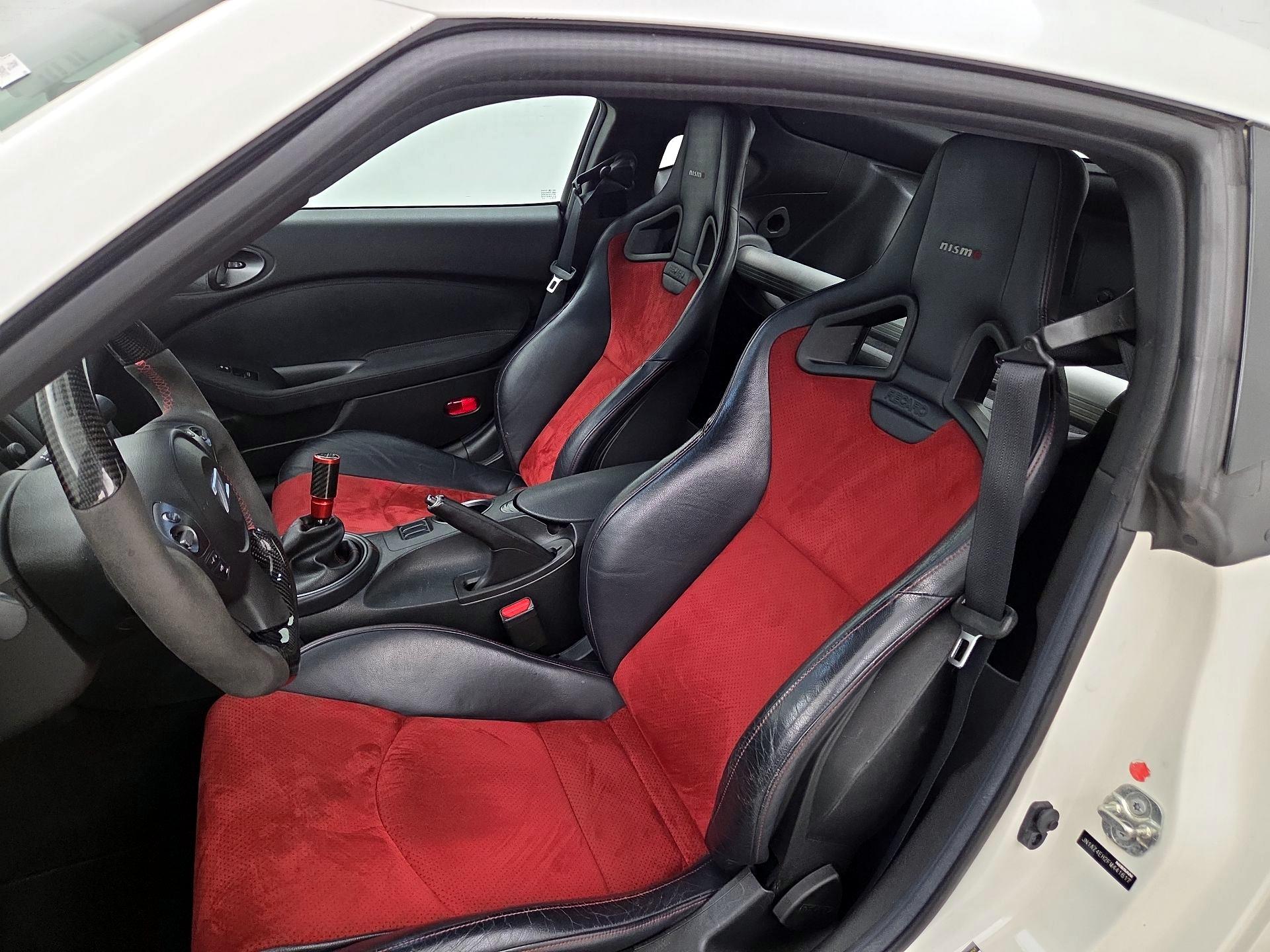 Thumbnail: 2015 Nissan Z - 11