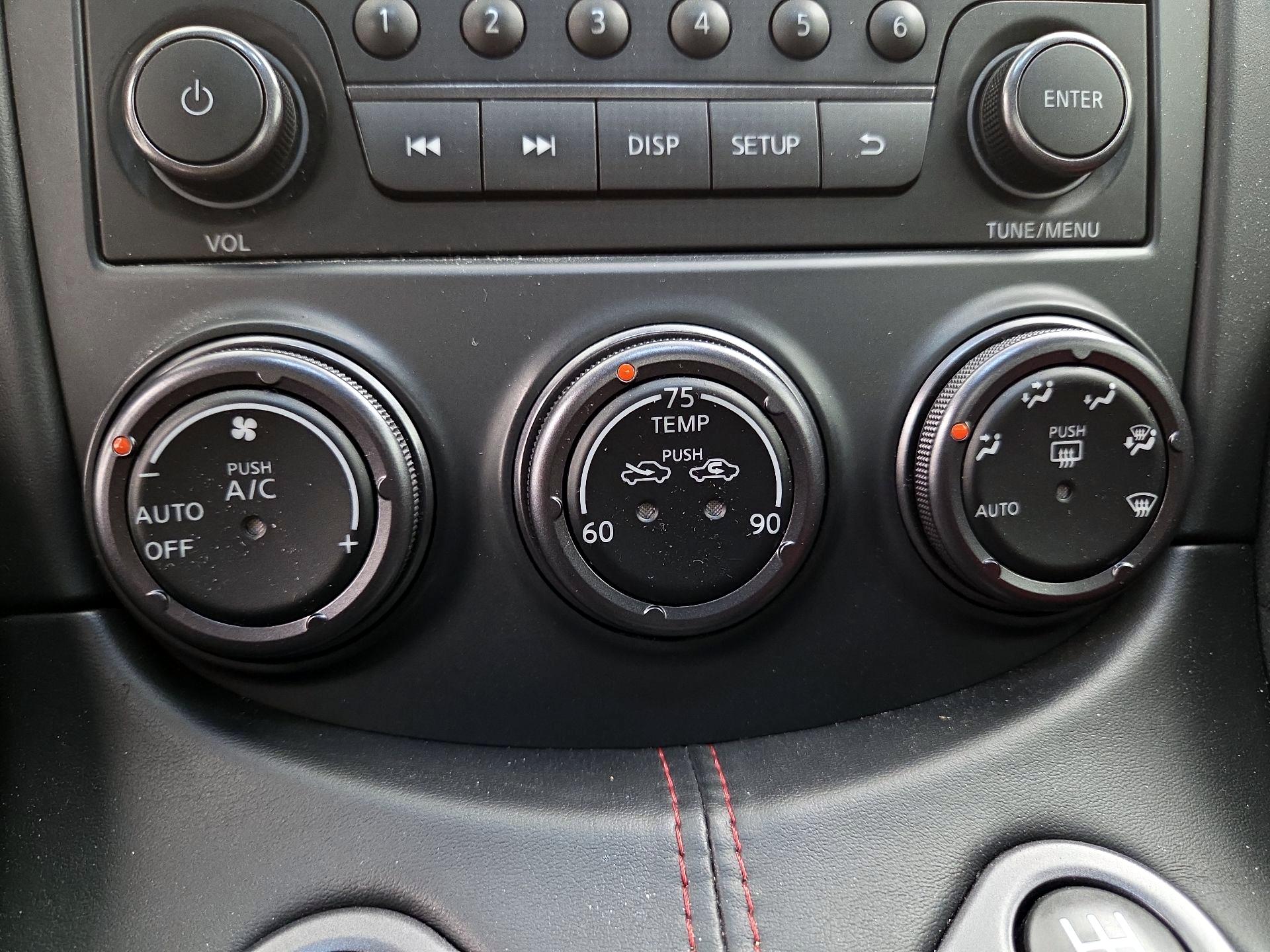 Thumbnail: 2015 Nissan Z - 15