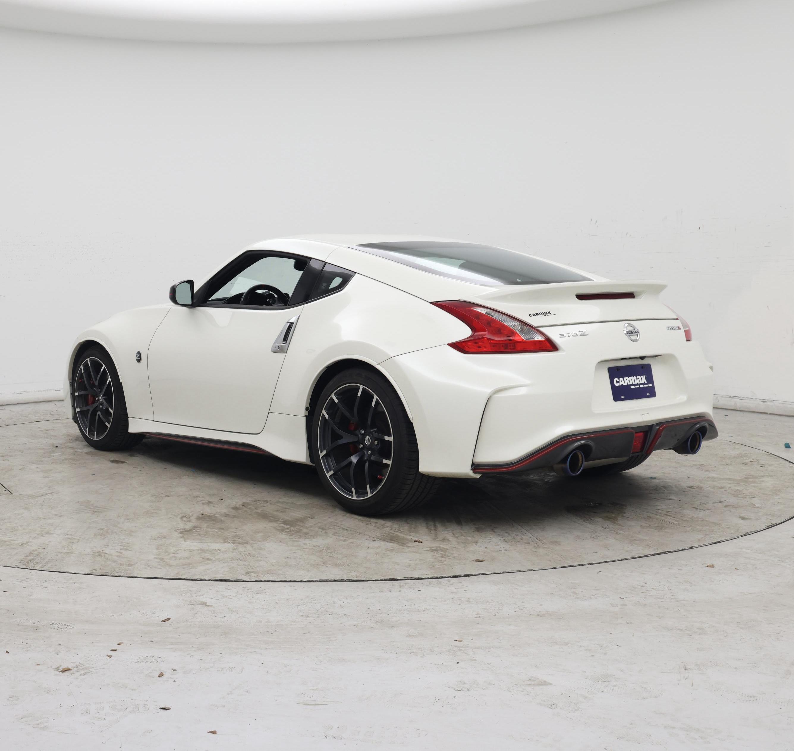 Thumbnail: 2015 Nissan Z - 2