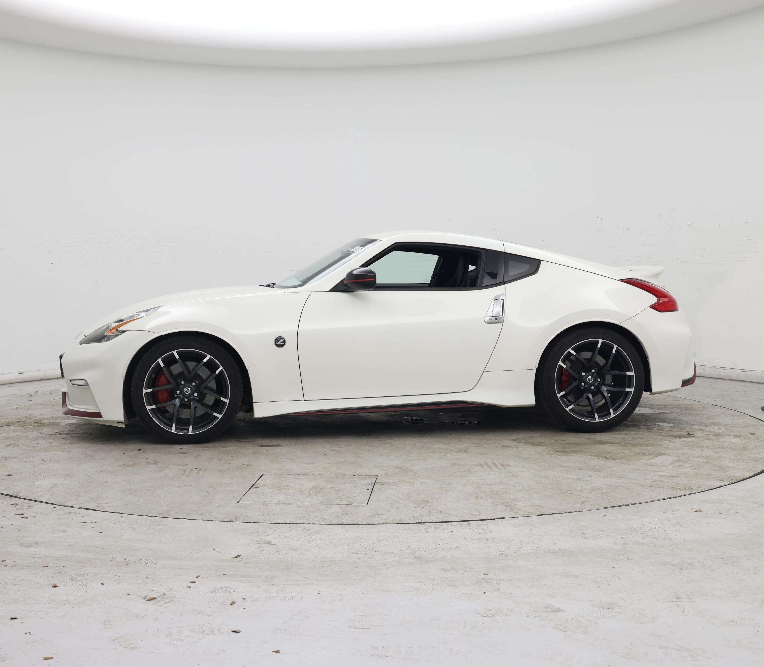 Thumbnail: 2015 Nissan Z - 3