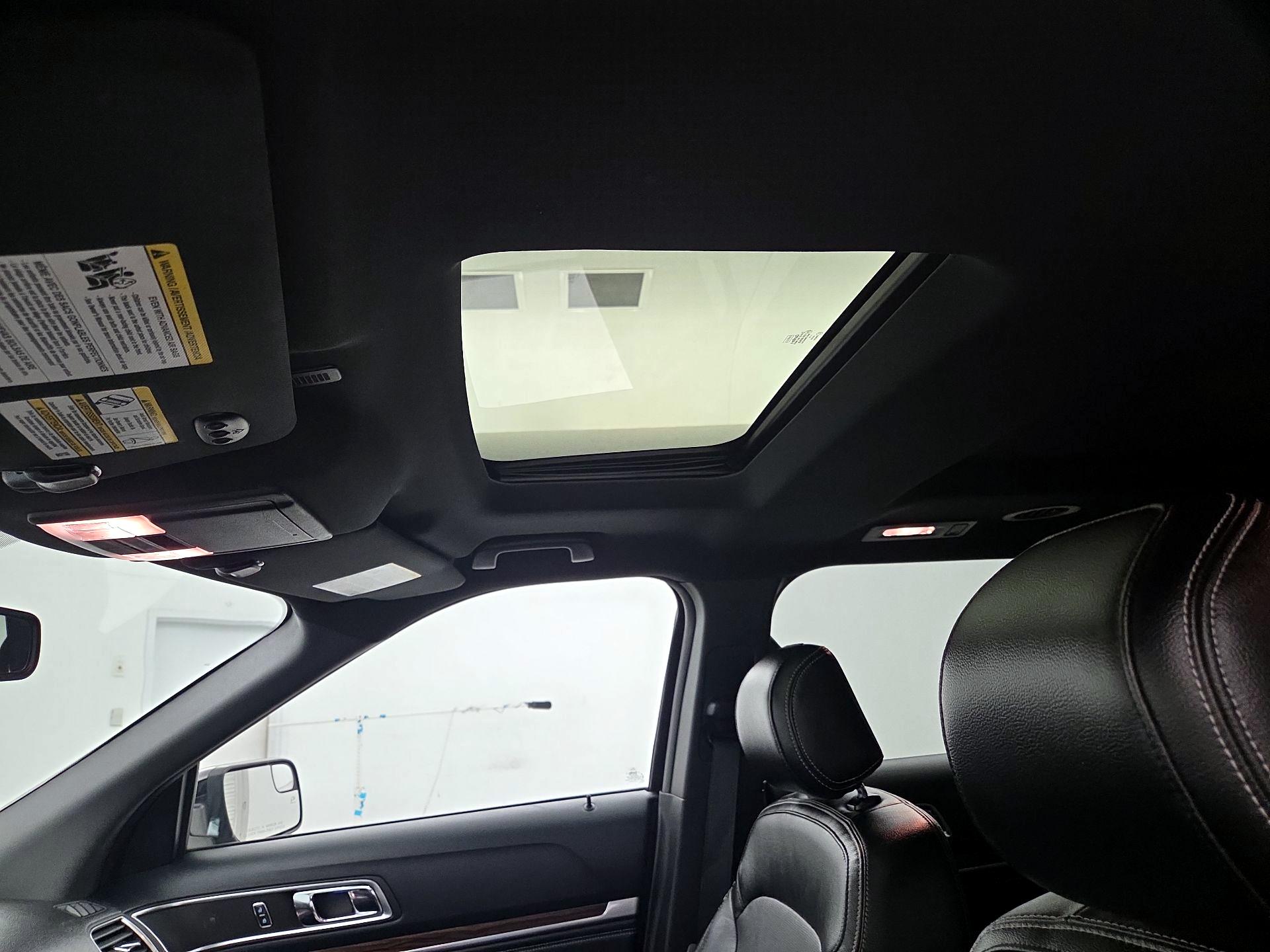 Thumbnail: 2016 Ford Explorer - 20