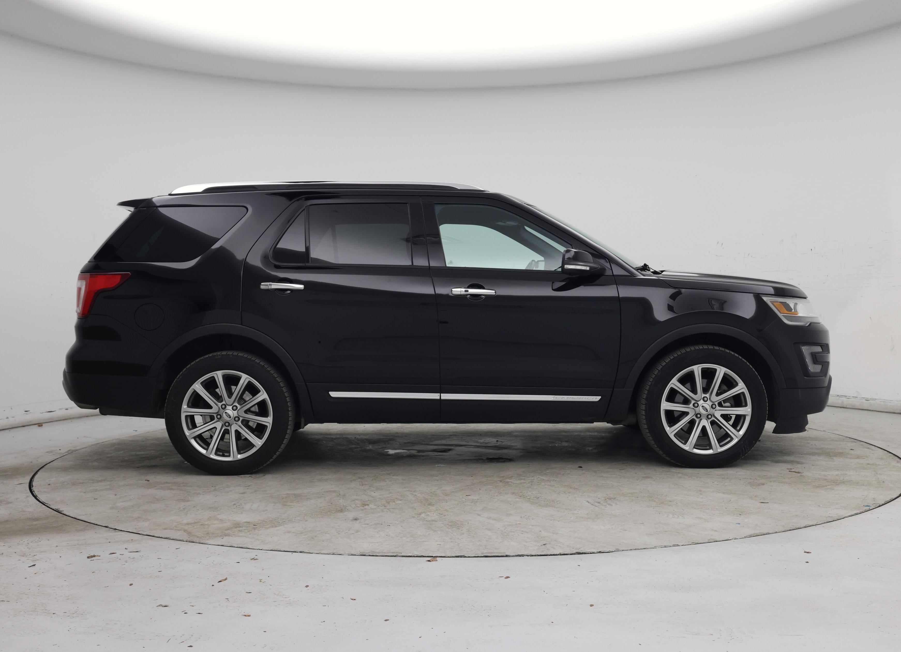 Thumbnail: 2016 Ford Explorer - 7