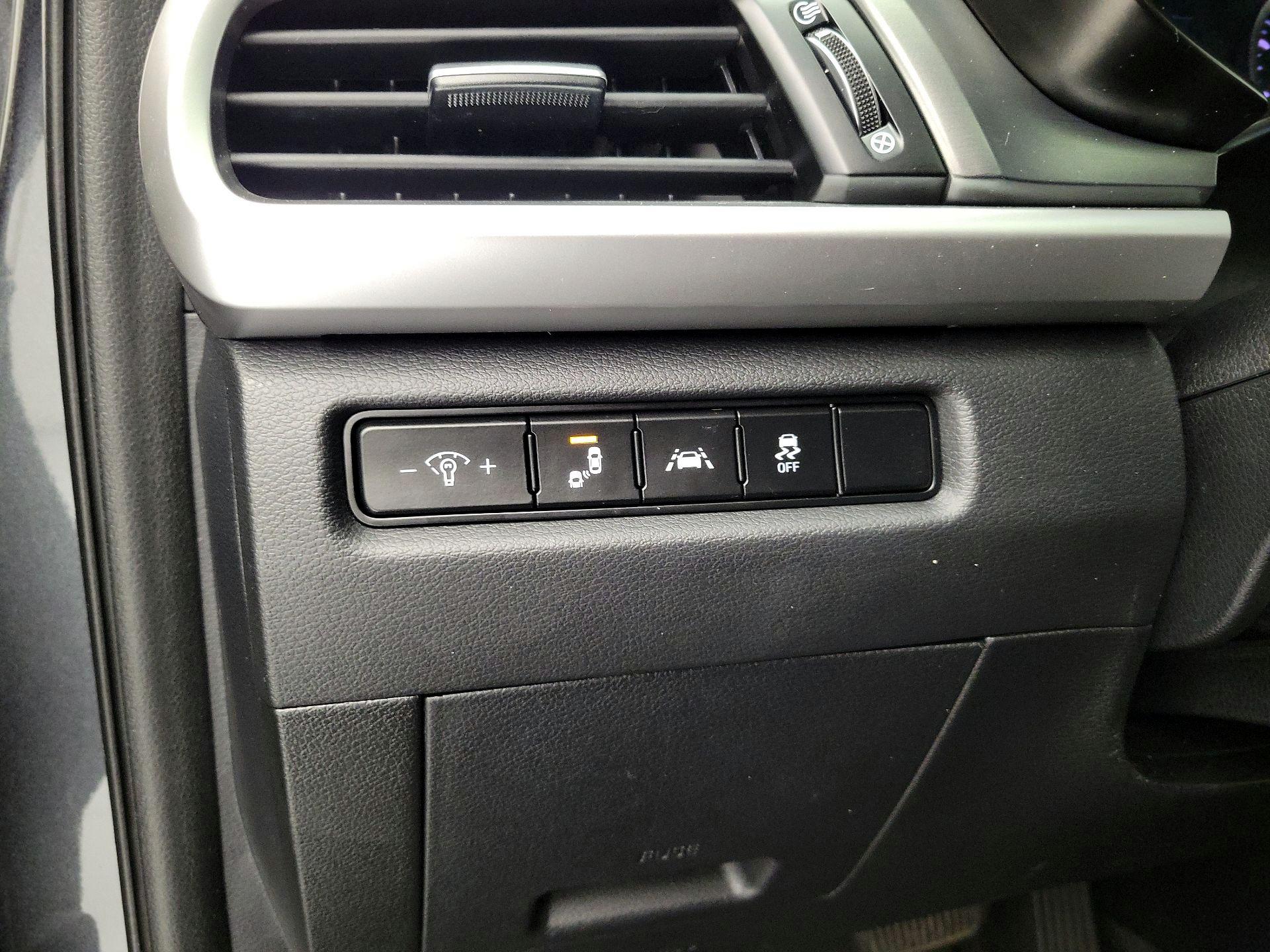 Thumbnail: 2020 Kia Telluride - 13