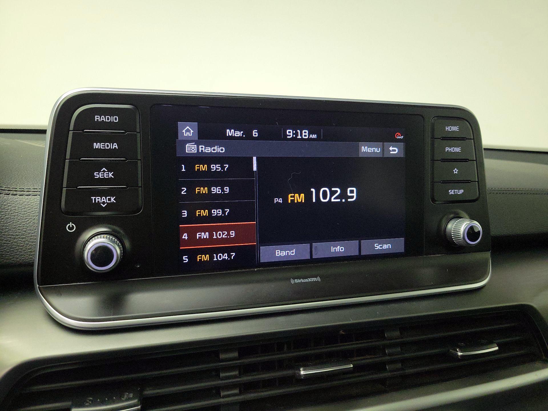 Thumbnail: 2020 Kia Telluride - 15