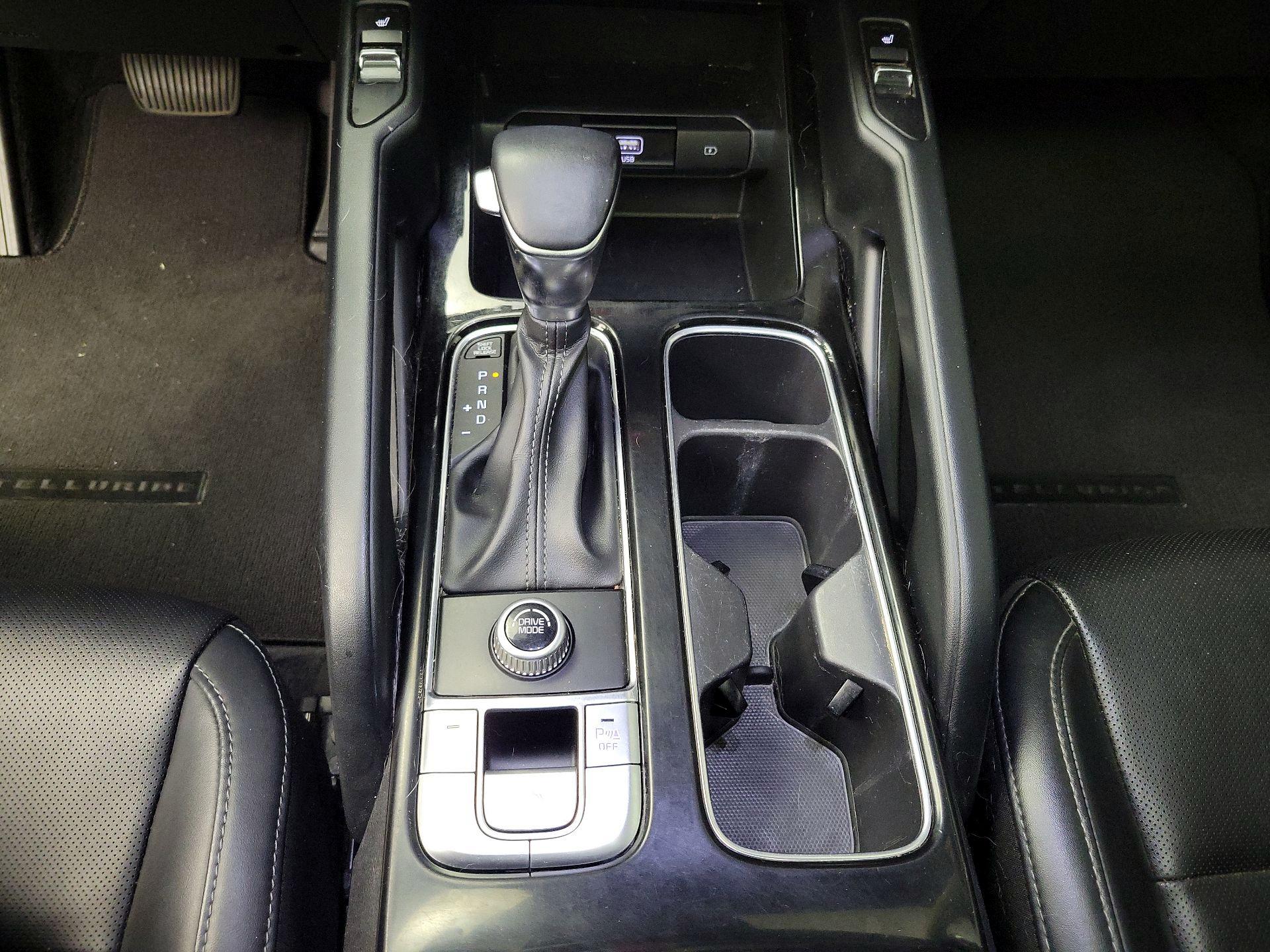 Thumbnail: 2020 Kia Telluride - 17