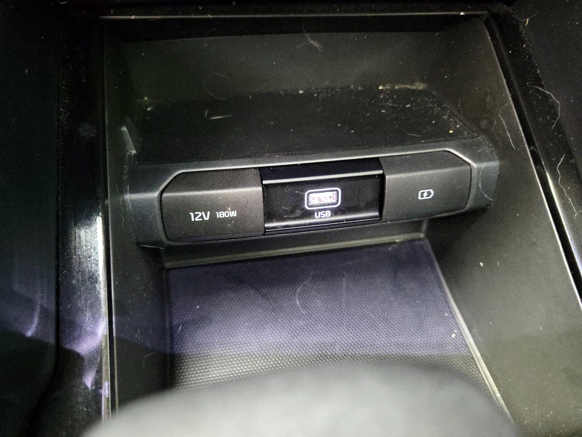 Thumbnail: 2020 Kia Telluride - 18