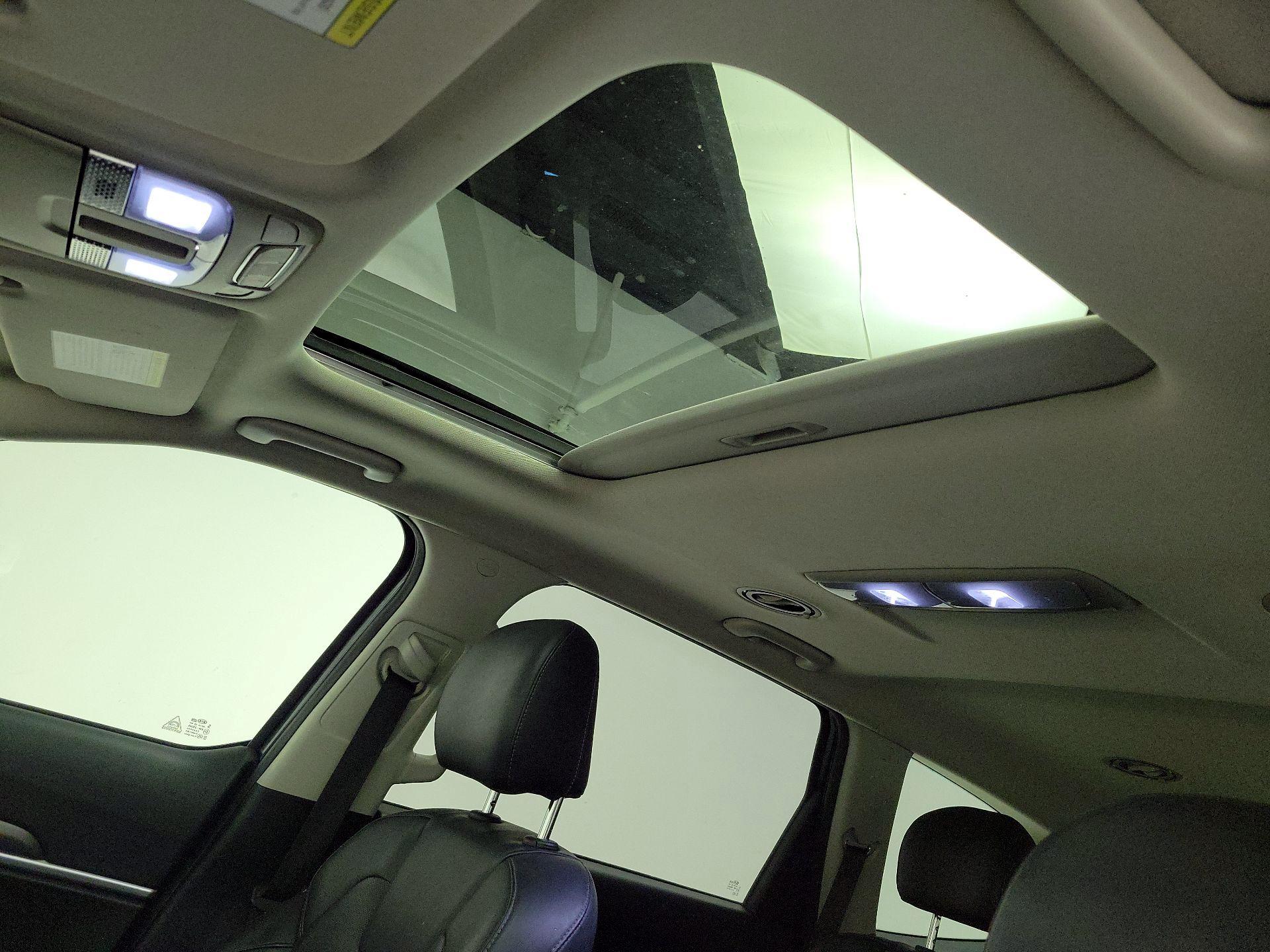 Thumbnail: 2020 Kia Telluride - 19