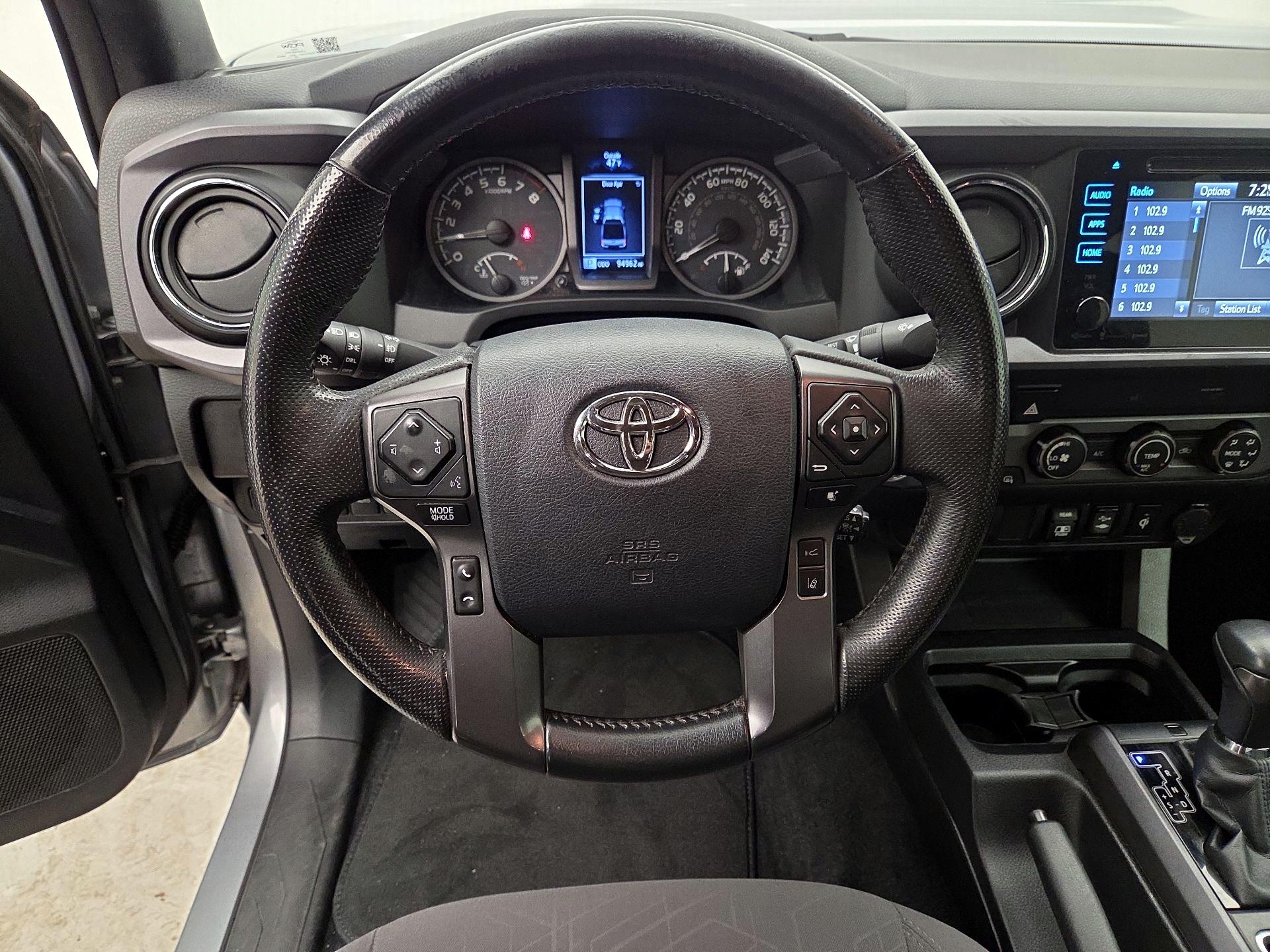 Thumbnail: 2019 Toyota Tacoma - 10